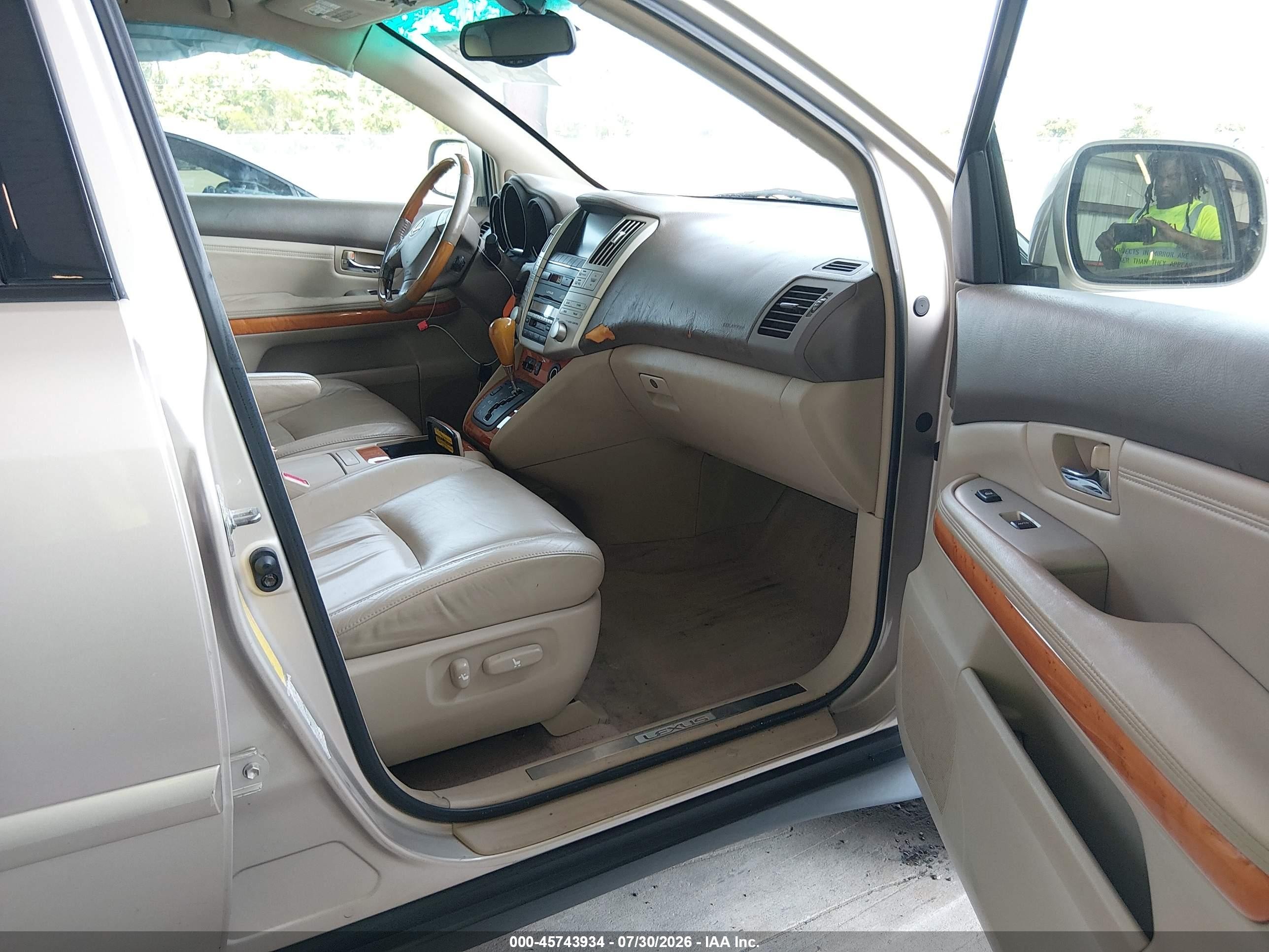 2004 Lexus Rx 330 Gold vin: 2T2HA31U04C008660