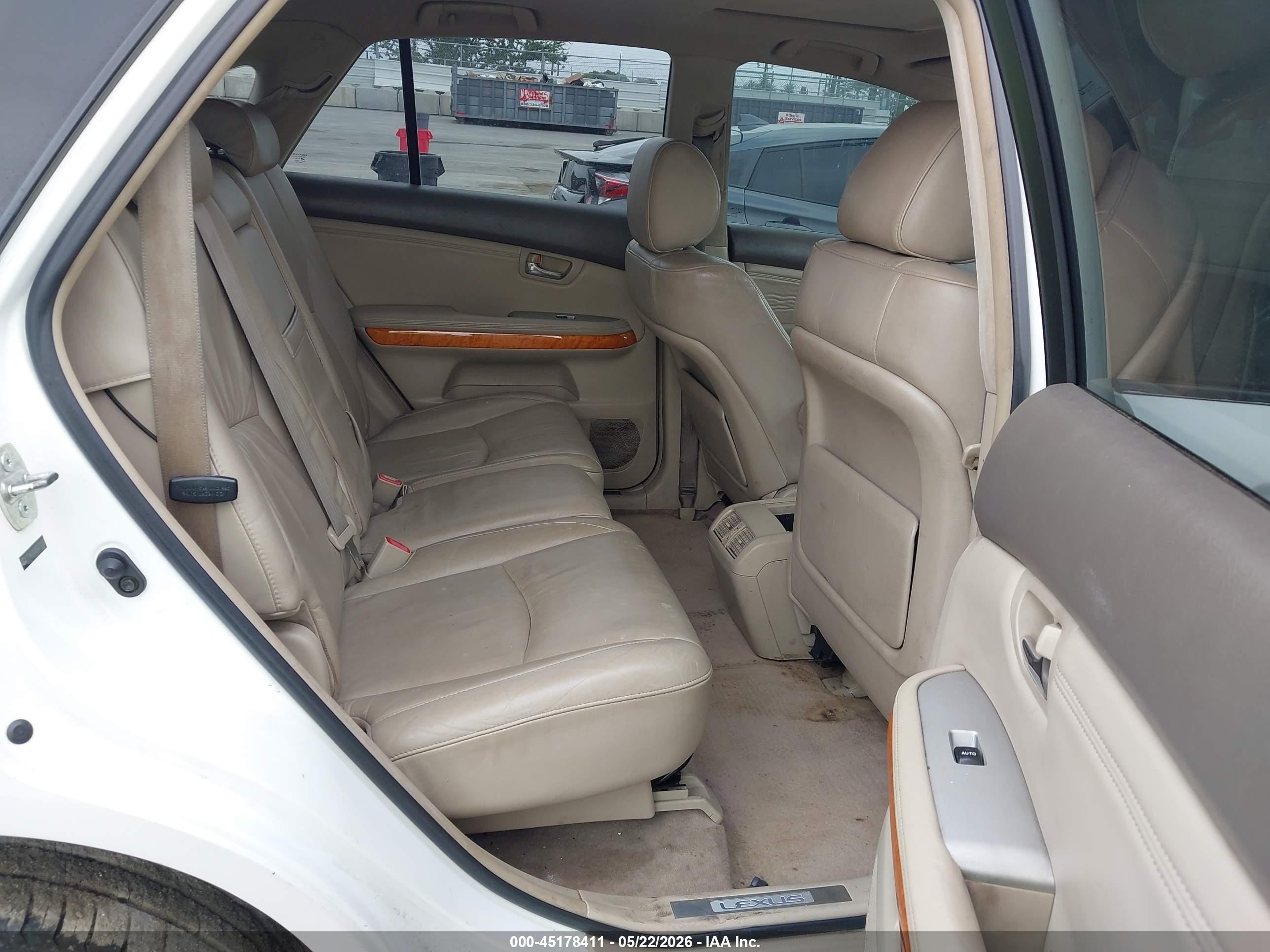 2005 Lexus Rx 330   White vin: 2T2HA31U05C071100