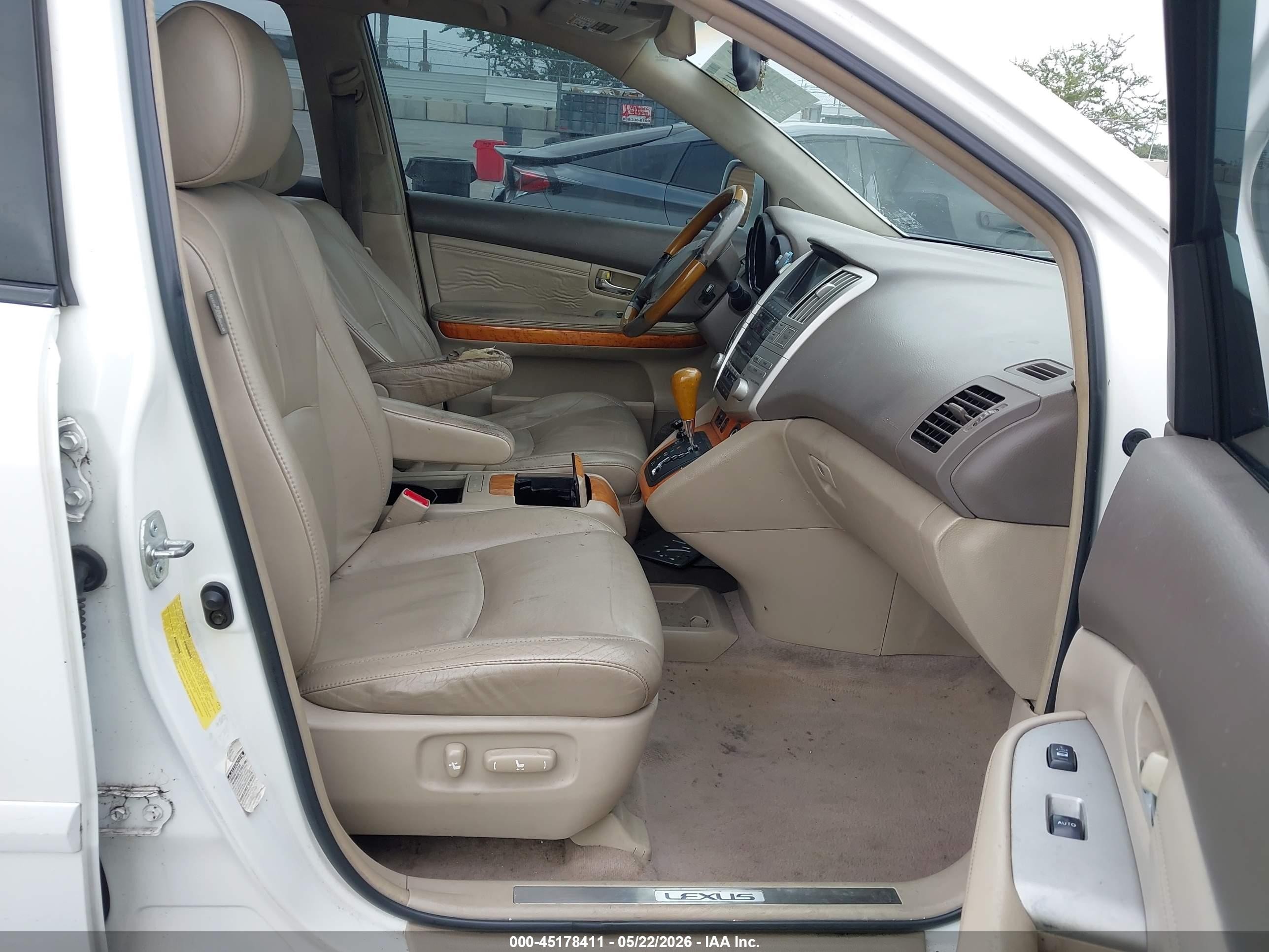 2005 Lexus Rx 330   White vin: 2T2HA31U05C071100