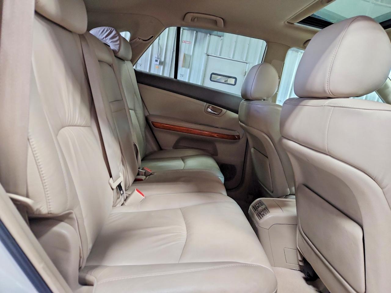 2005 Lexus Rx 330 White vin: 2T2HA31U05C082789