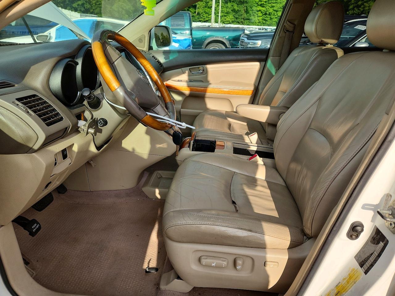 2005 Lexus Rx 330 White vin: 2T2HA31U25C068165