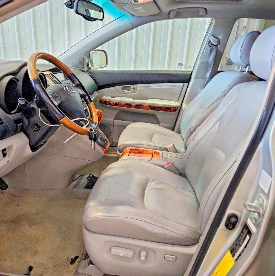 2005 Lexus Rx 330 Серебряный vin: 2T2HA31U35C082995