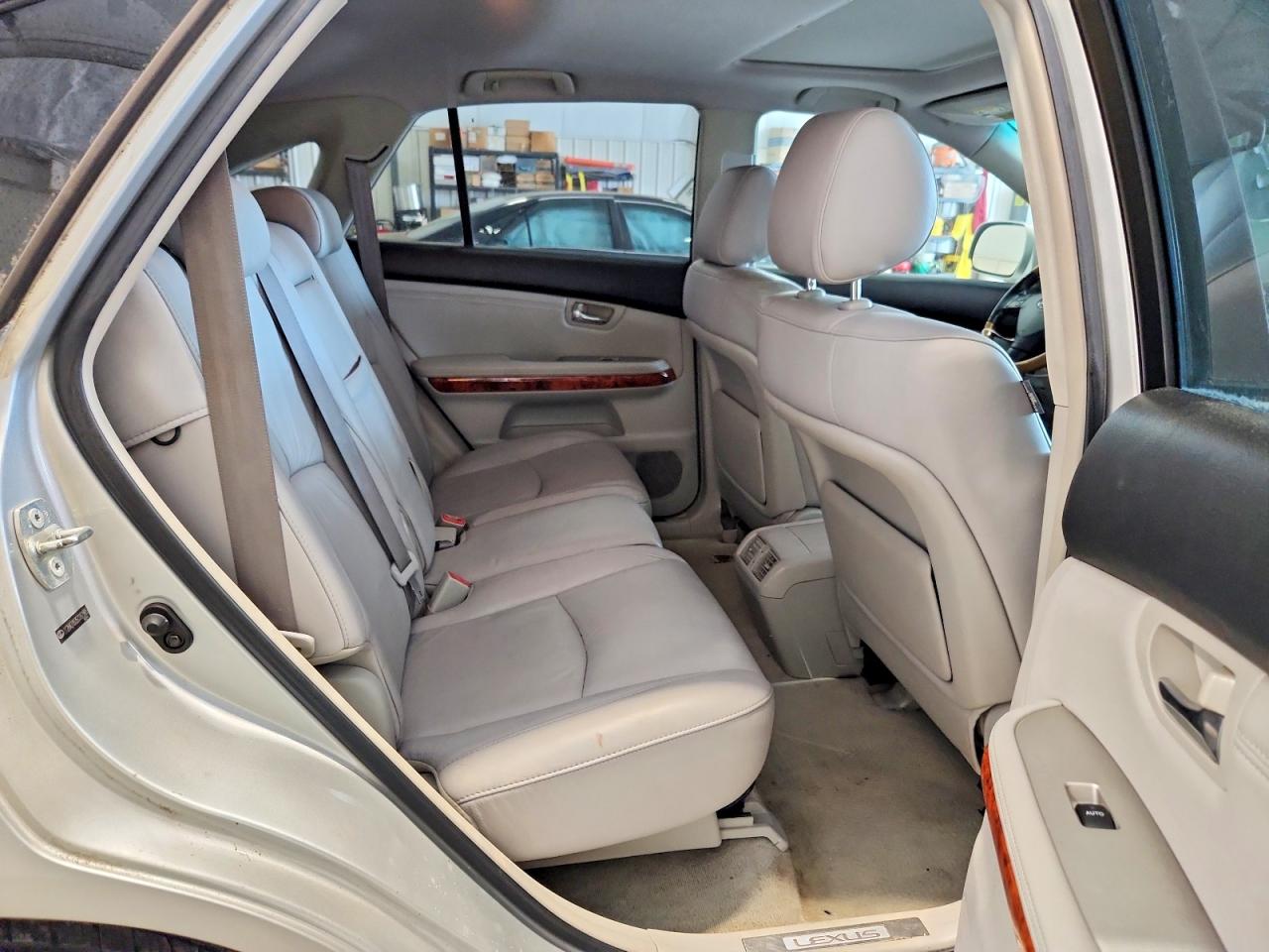 2005 Lexus Rx 330 Серебряный vin: 2T2HA31U35C082995