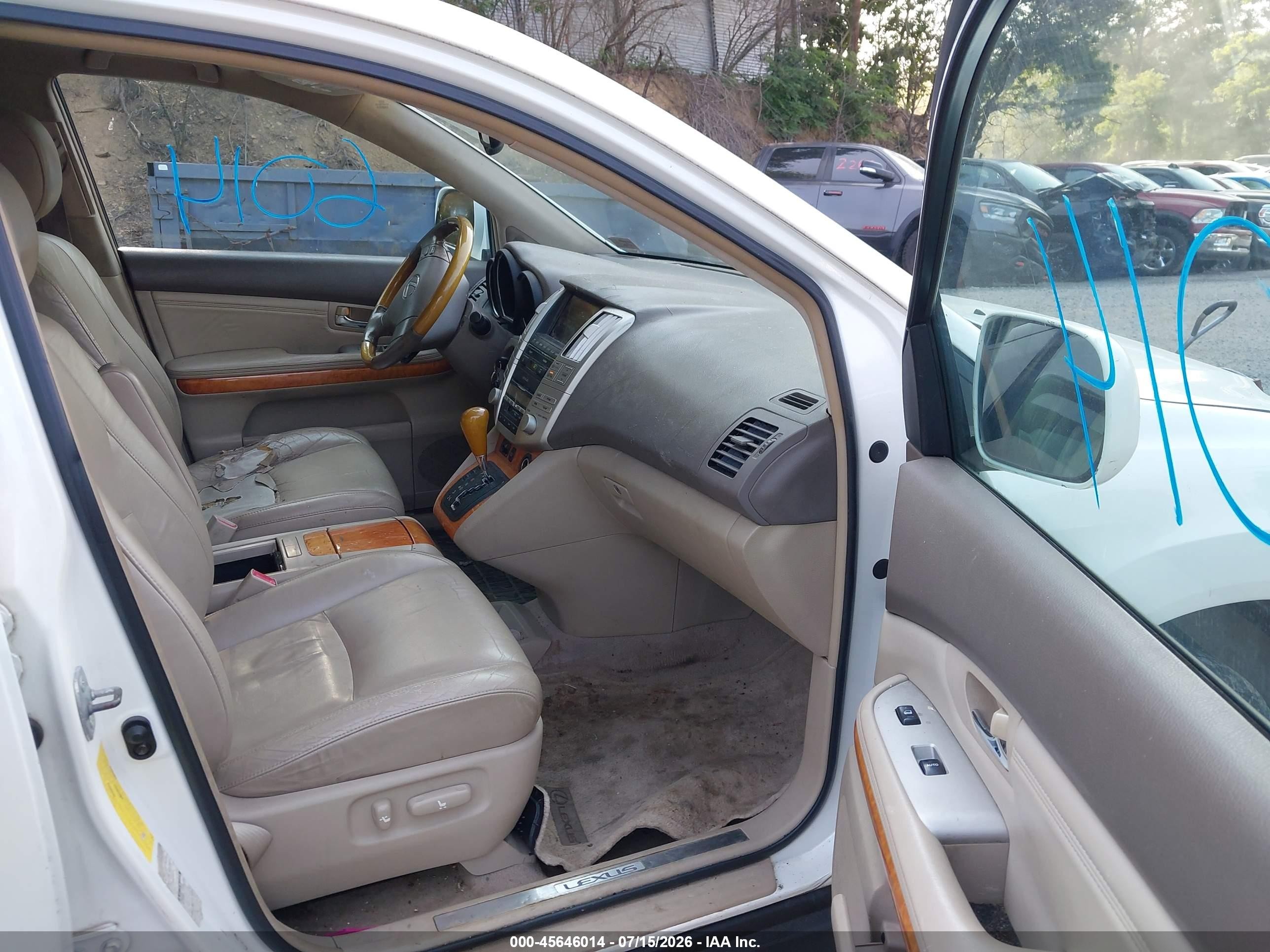 2004 Lexus Rx 330   White vin: 2T2HA31U44C010511