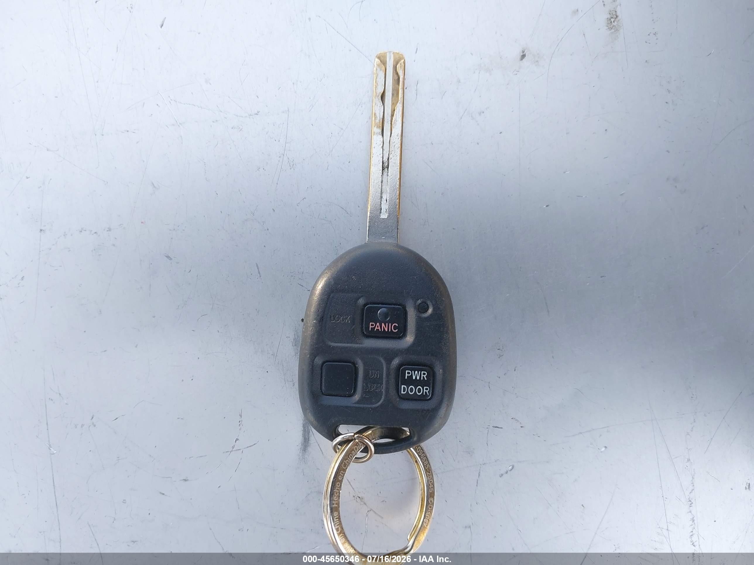 2004 Lexus Rx 330   White vin: 2T2HA31U64C020652
