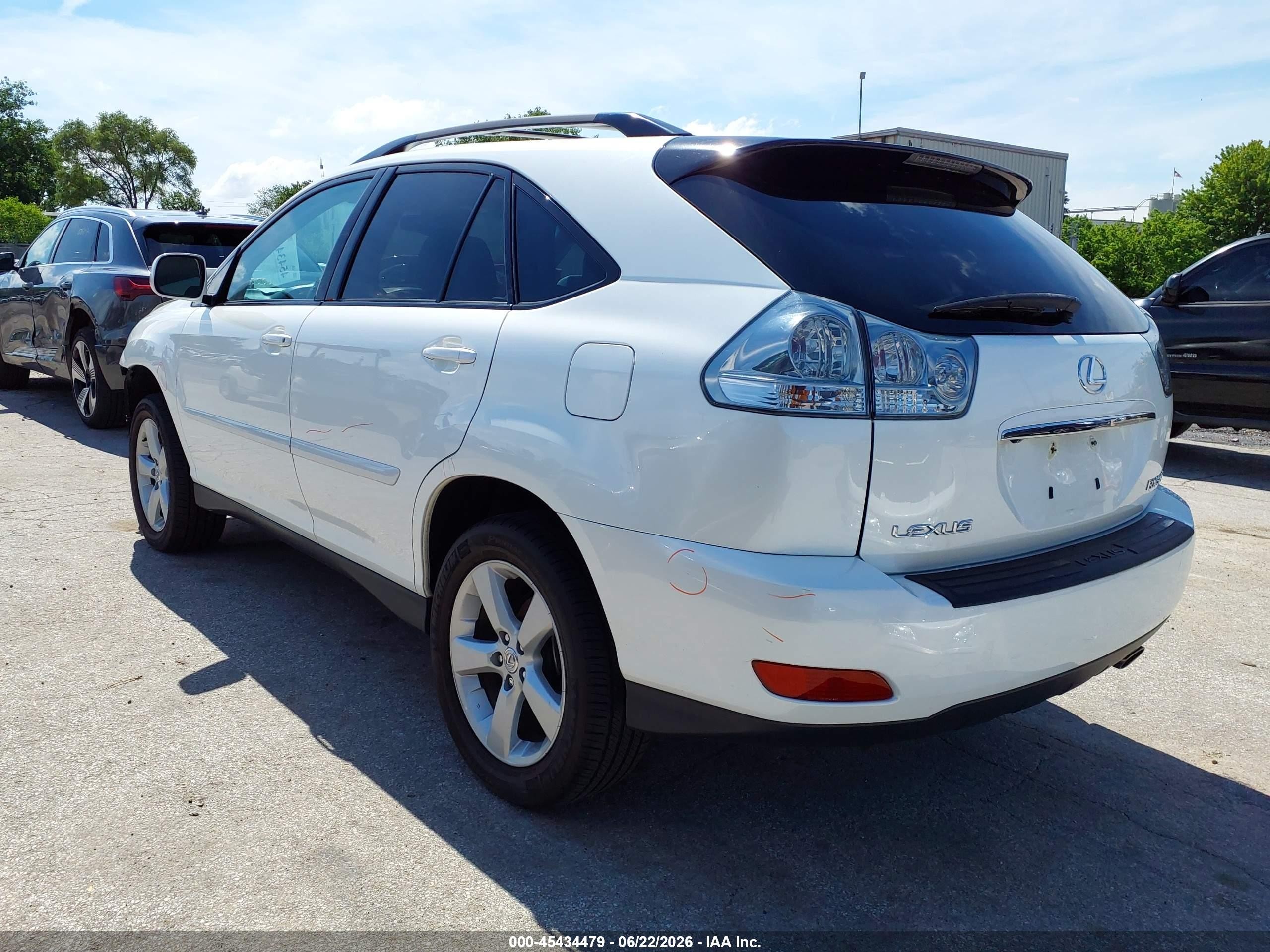 2004 Lexus Rx 330   White vin: 2T2HA31U94C015364