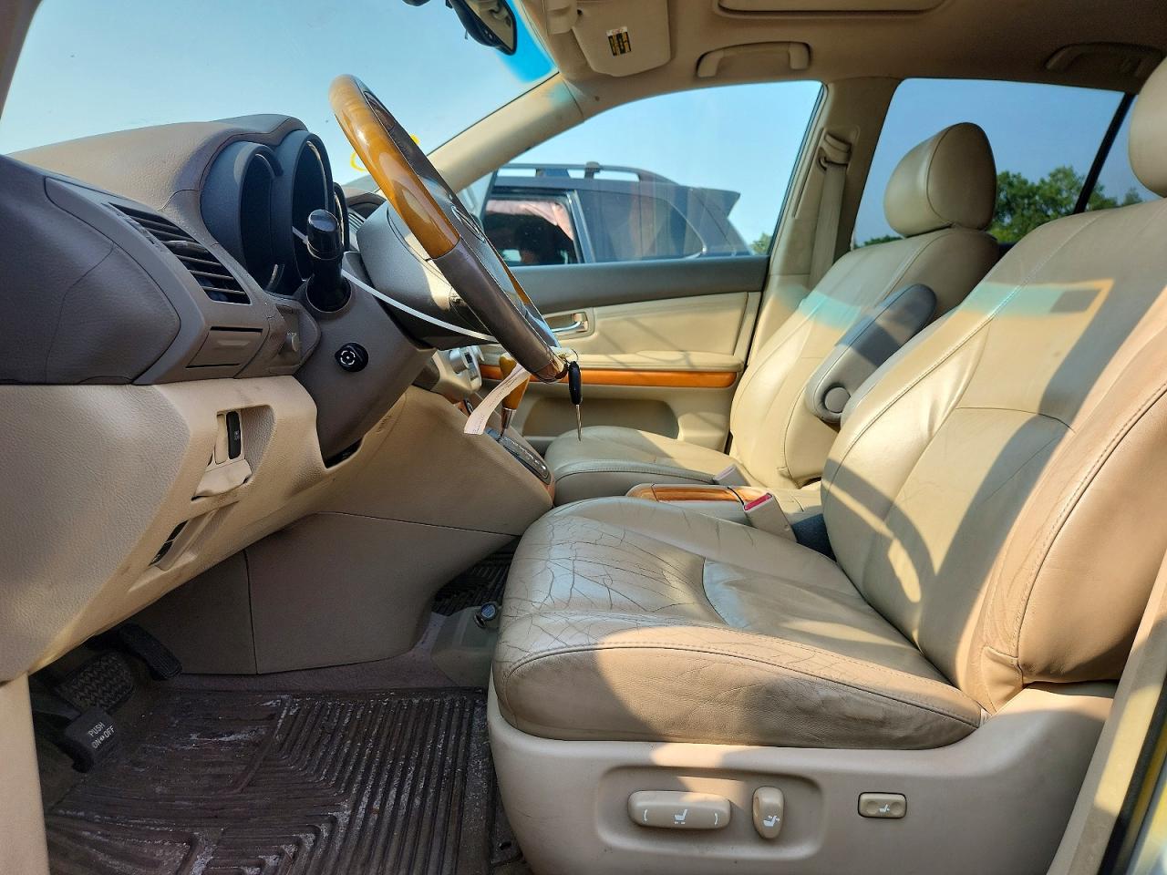 2004 Lexus Rx 330 Silver vin: 2T2HA31UX4C037180