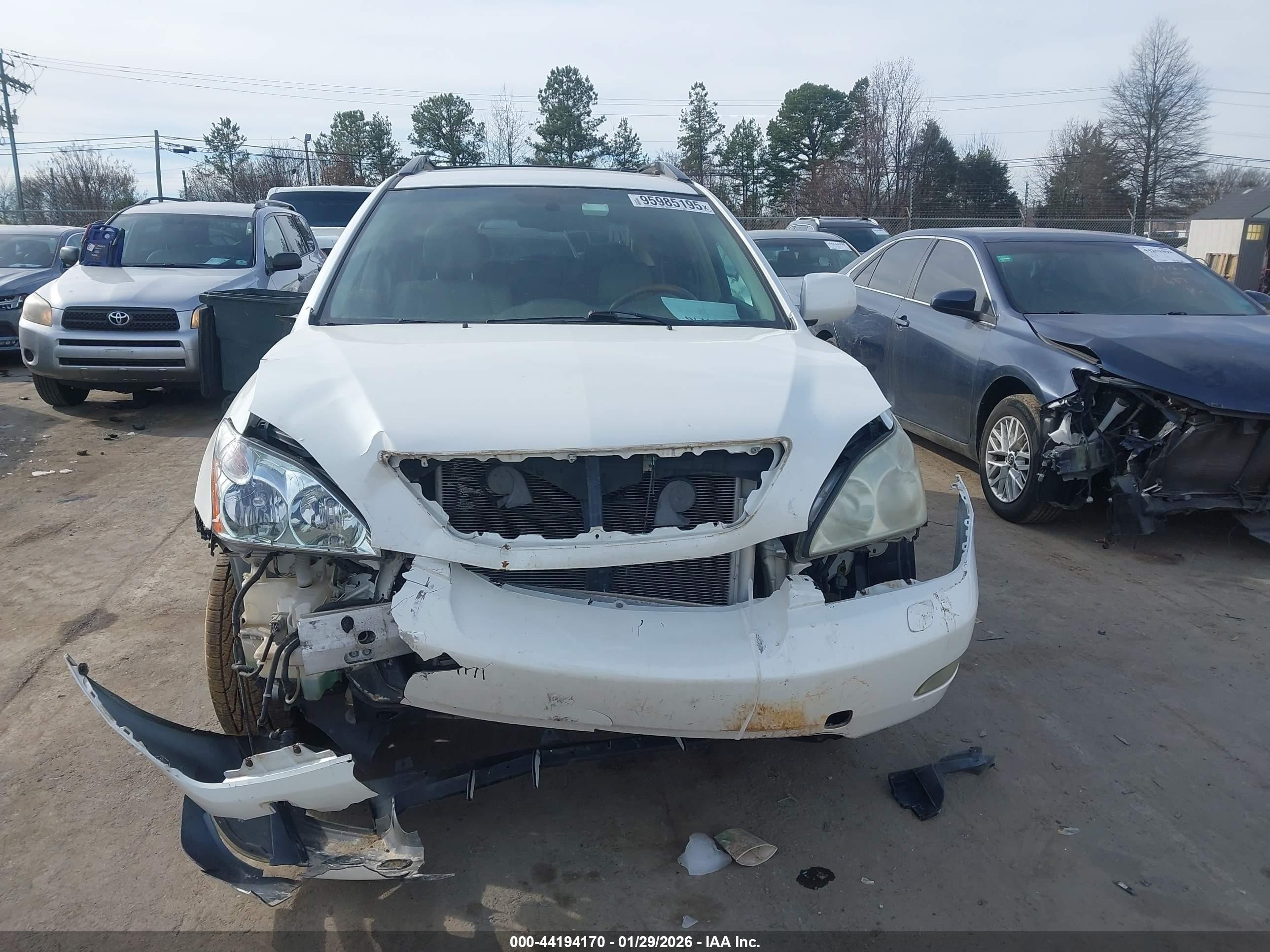 2005 Lexus Rx 330   White vin: 2T2HA31UX5C080306