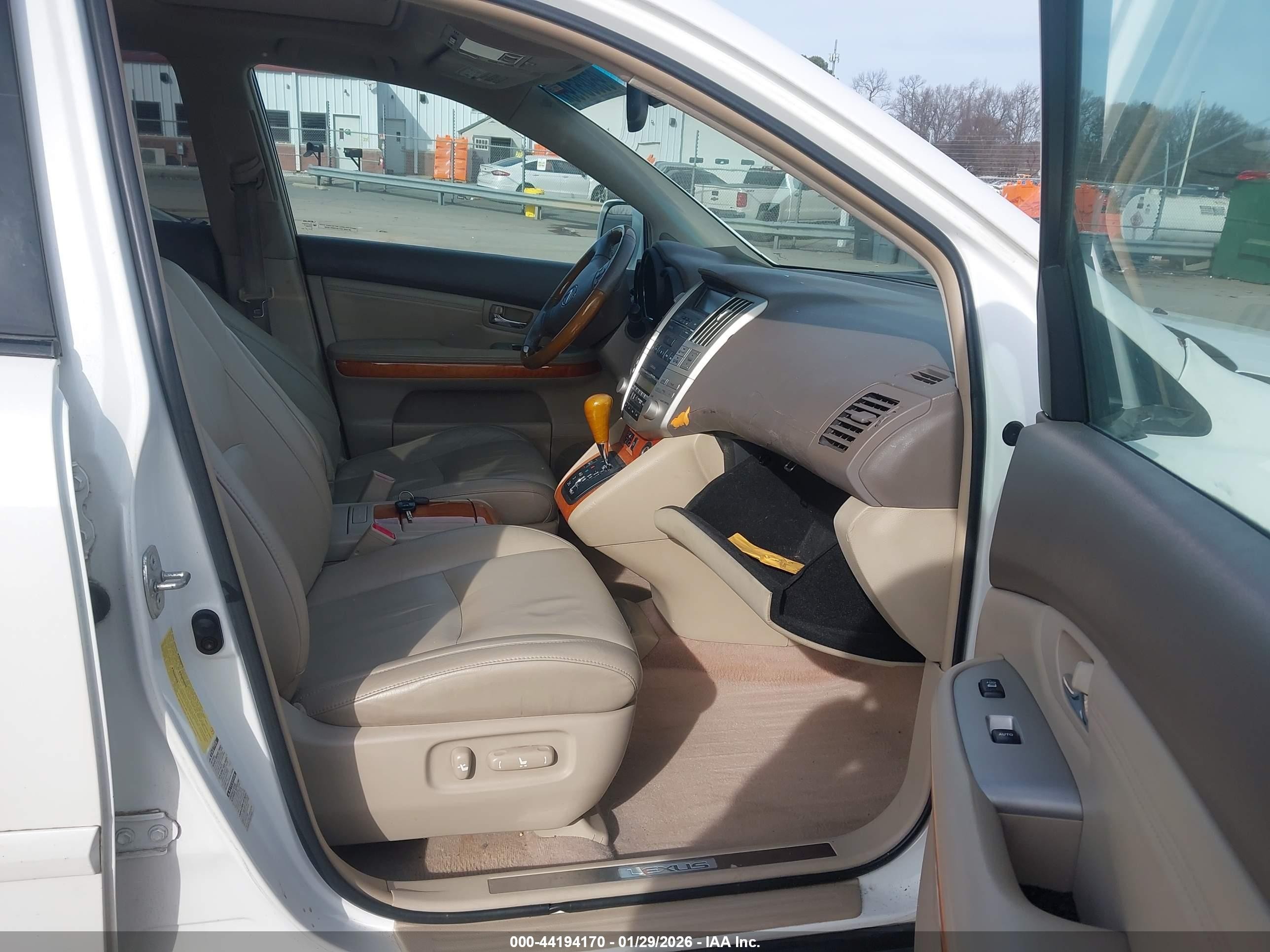 2005 Lexus Rx 330   White vin: 2T2HA31UX5C080306