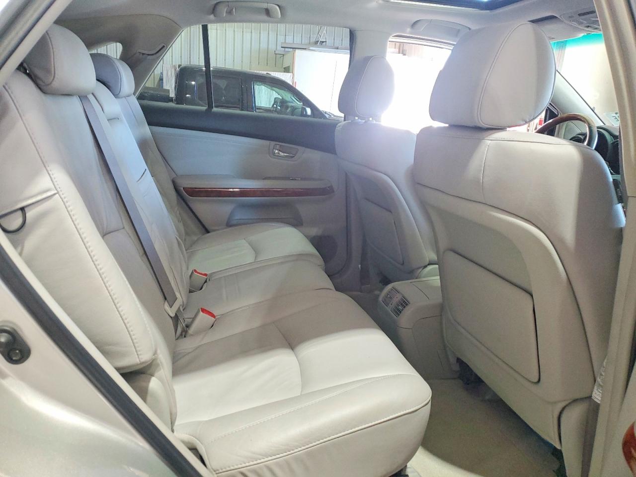 2007 Lexus Rx 350 Серебряный vin: 2T2HK31U07C016047