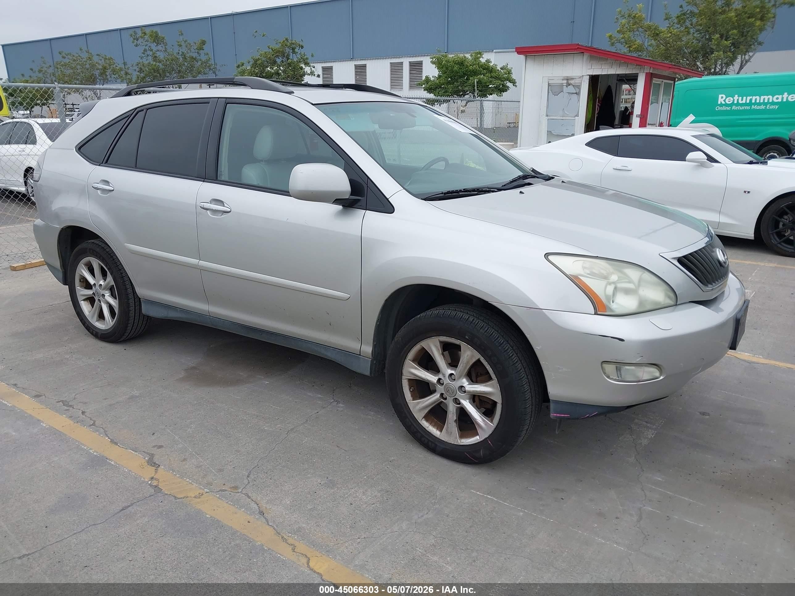 2T2HK31U18C068367