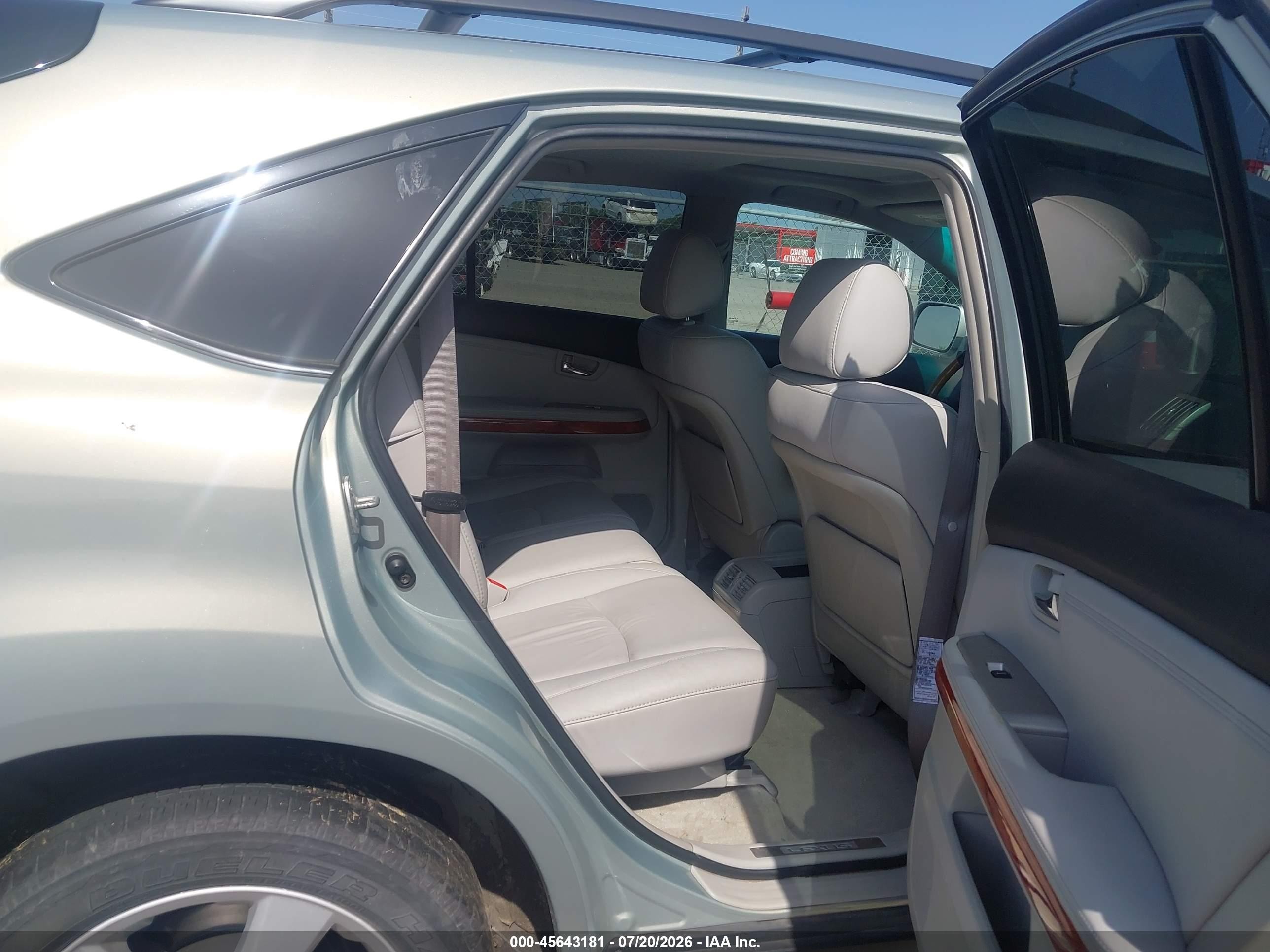 2007 Lexus Rx 350   Silver vin: 2T2HK31U27C018429