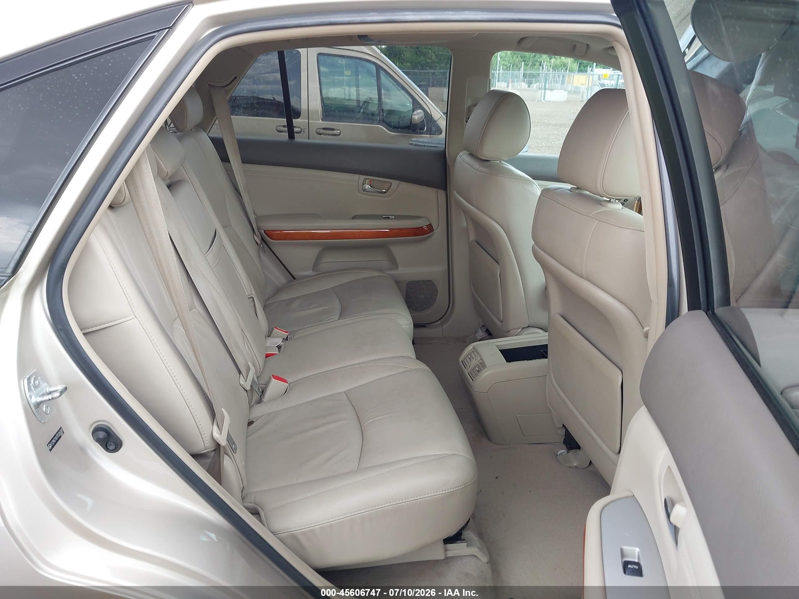 2007 Lexus Rx 350   Cream vin: 2T2HK31U37C034297