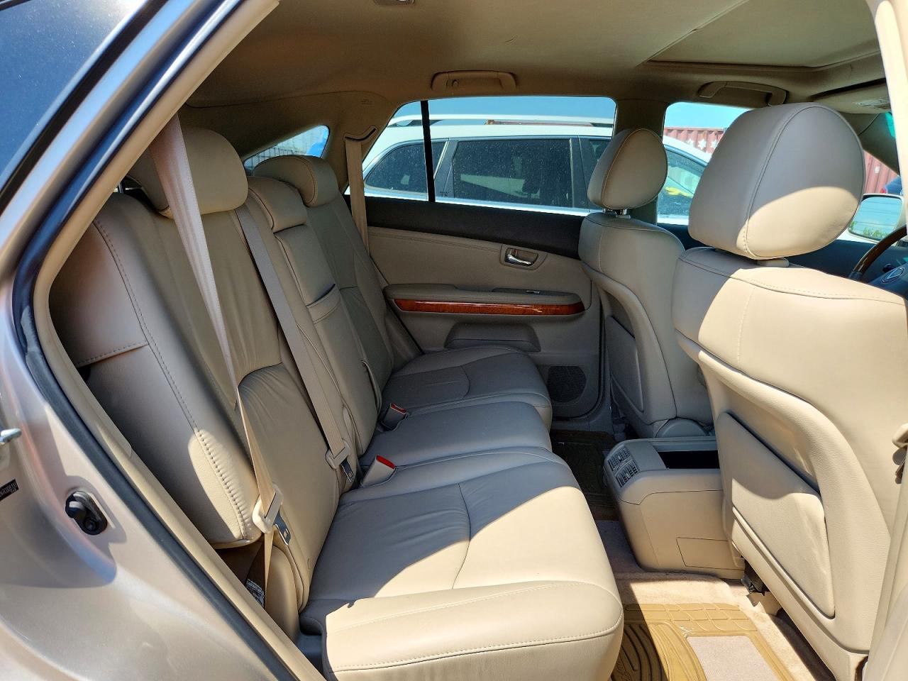 2007 Lexus Rx 350 Бежевый vin: 2T2HK31U47C008193