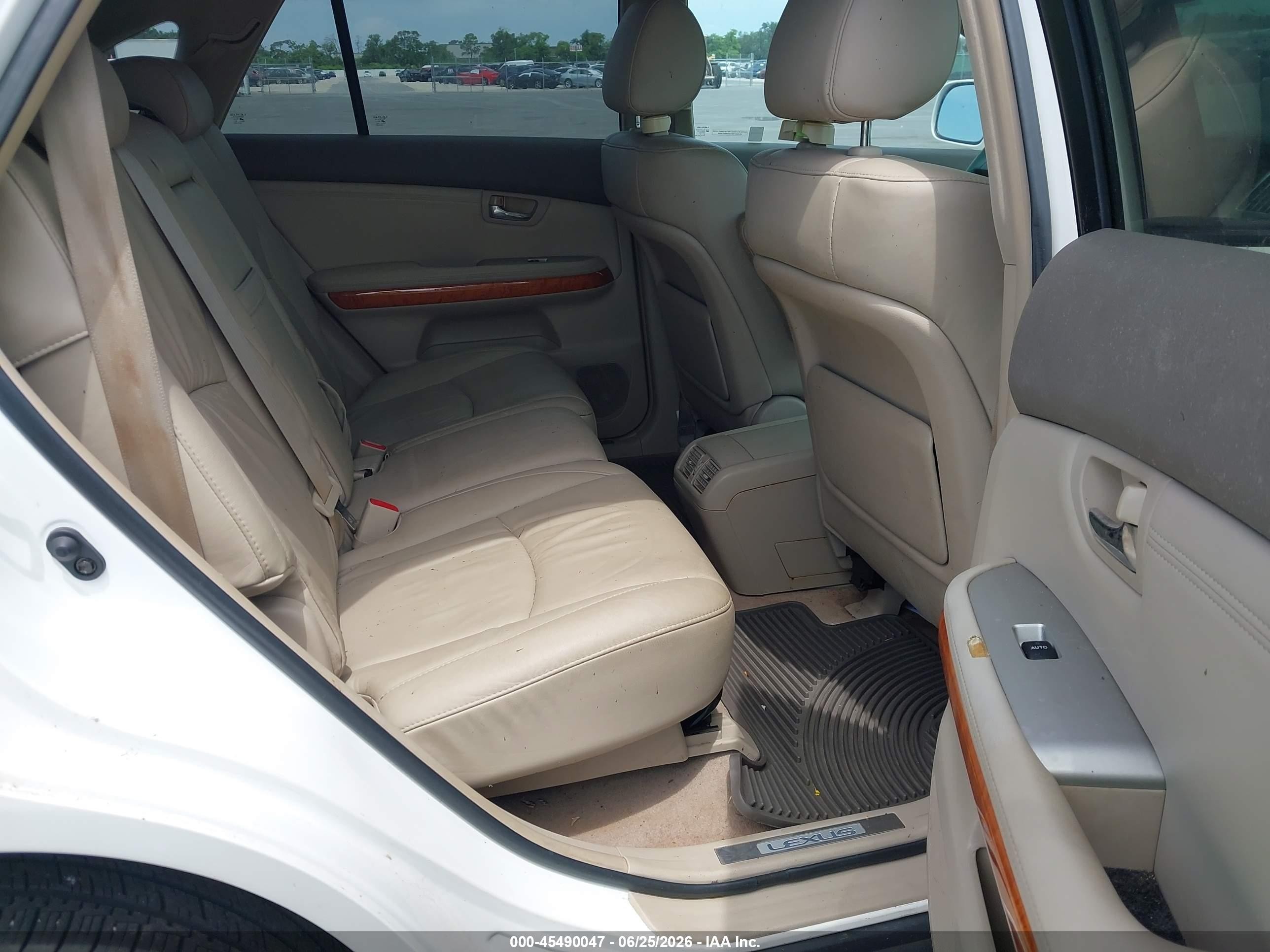 2007 Lexus Rx 350   White vin: 2T2HK31U57C015038