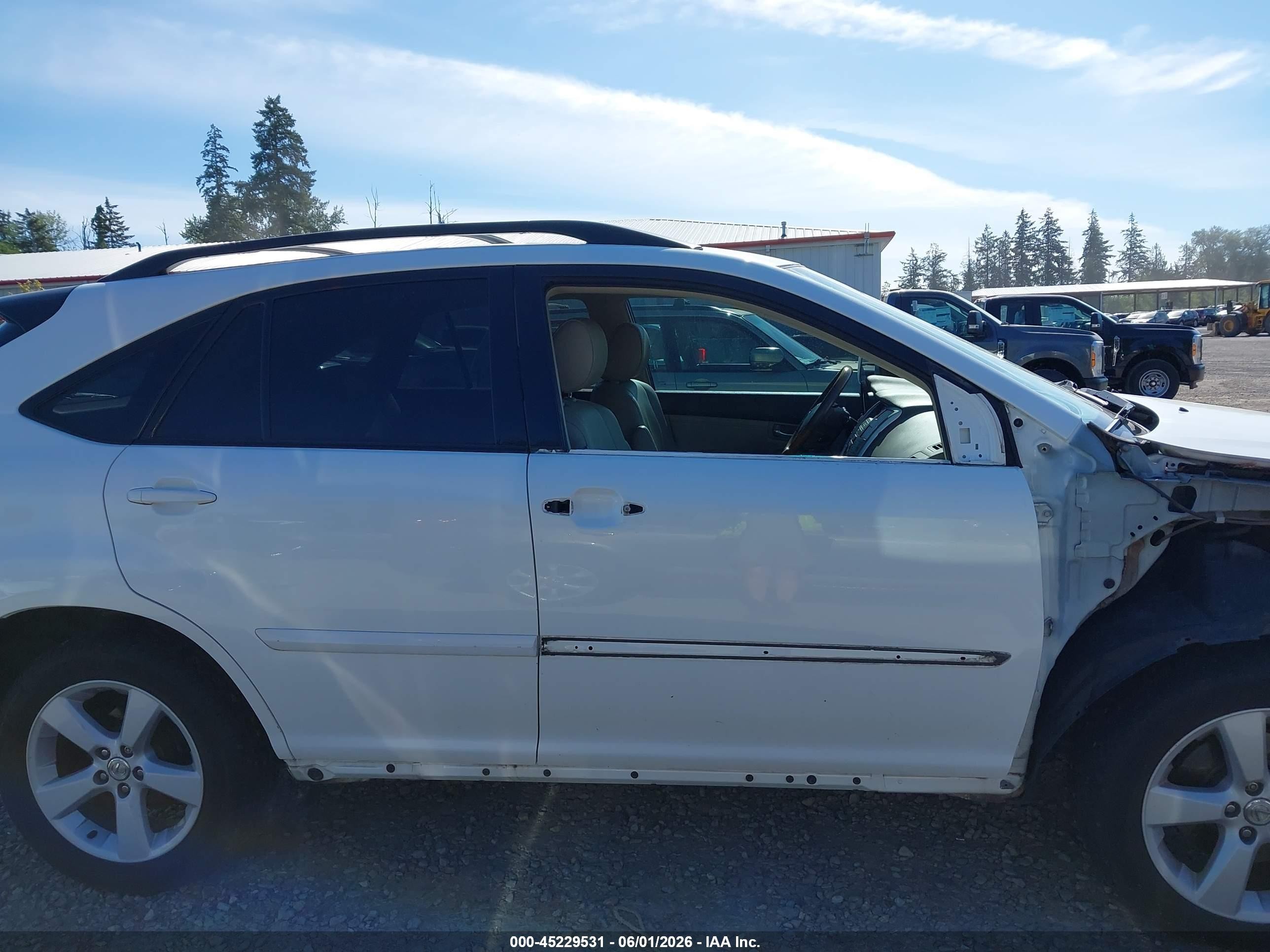 2007 Lexus Rx 350   White vin: 2T2HK31U67C021723