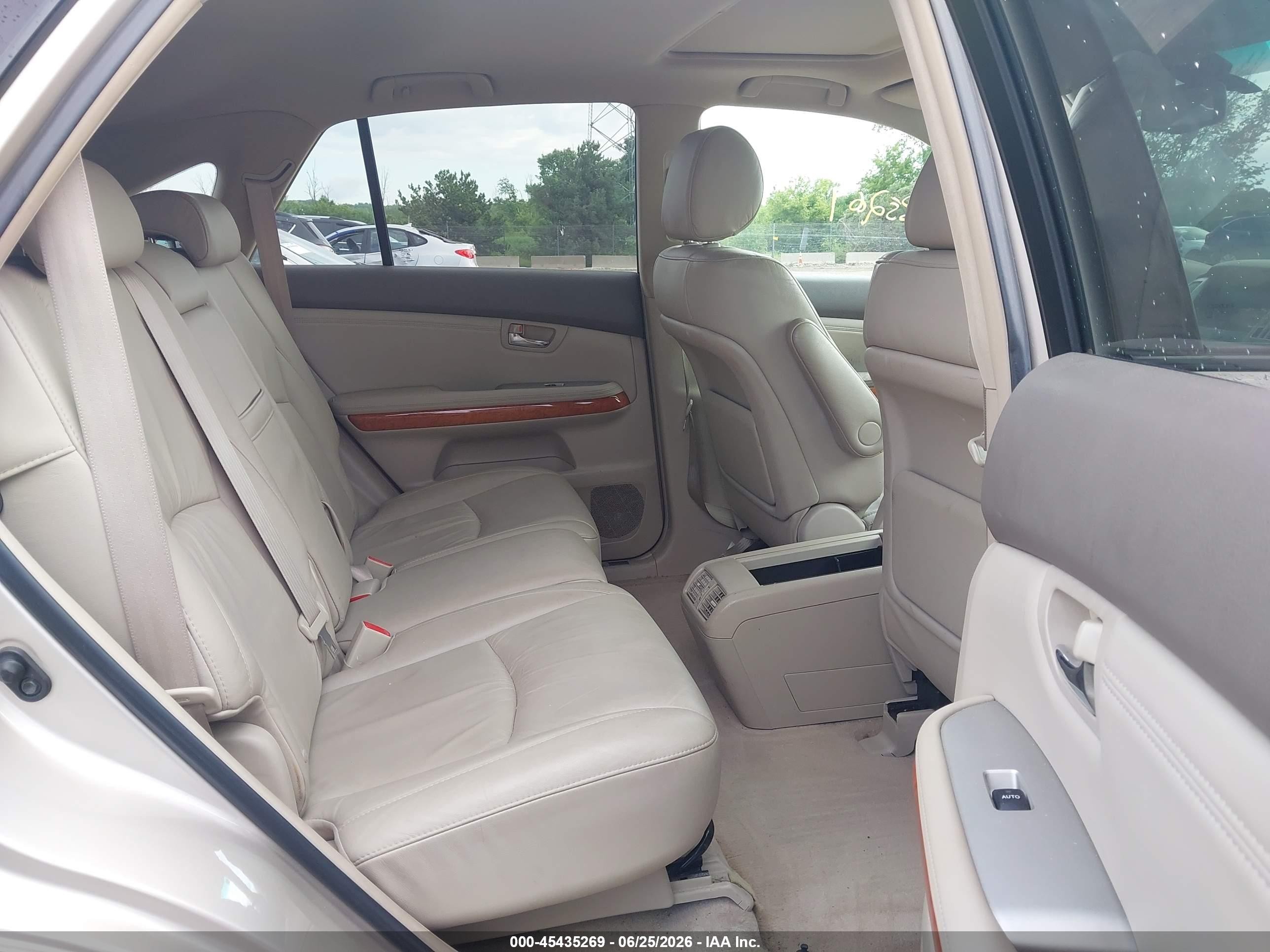 2007 Lexus Rx 350   Silver vin: 2T2HK31U67C033192