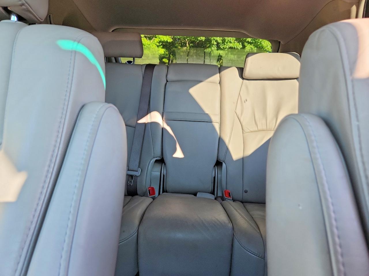 2009 Lexus Rx 350 Silver vin: 2T2HK31UX9C132195