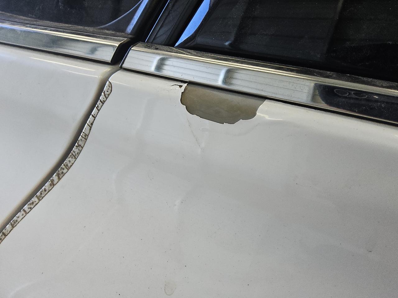 2015 Lexus Rx 450h Белый vin: 2T2ZB1BA0FC001656 Damage: Right Rear Door, Peeling, 5 To 6 Inches
