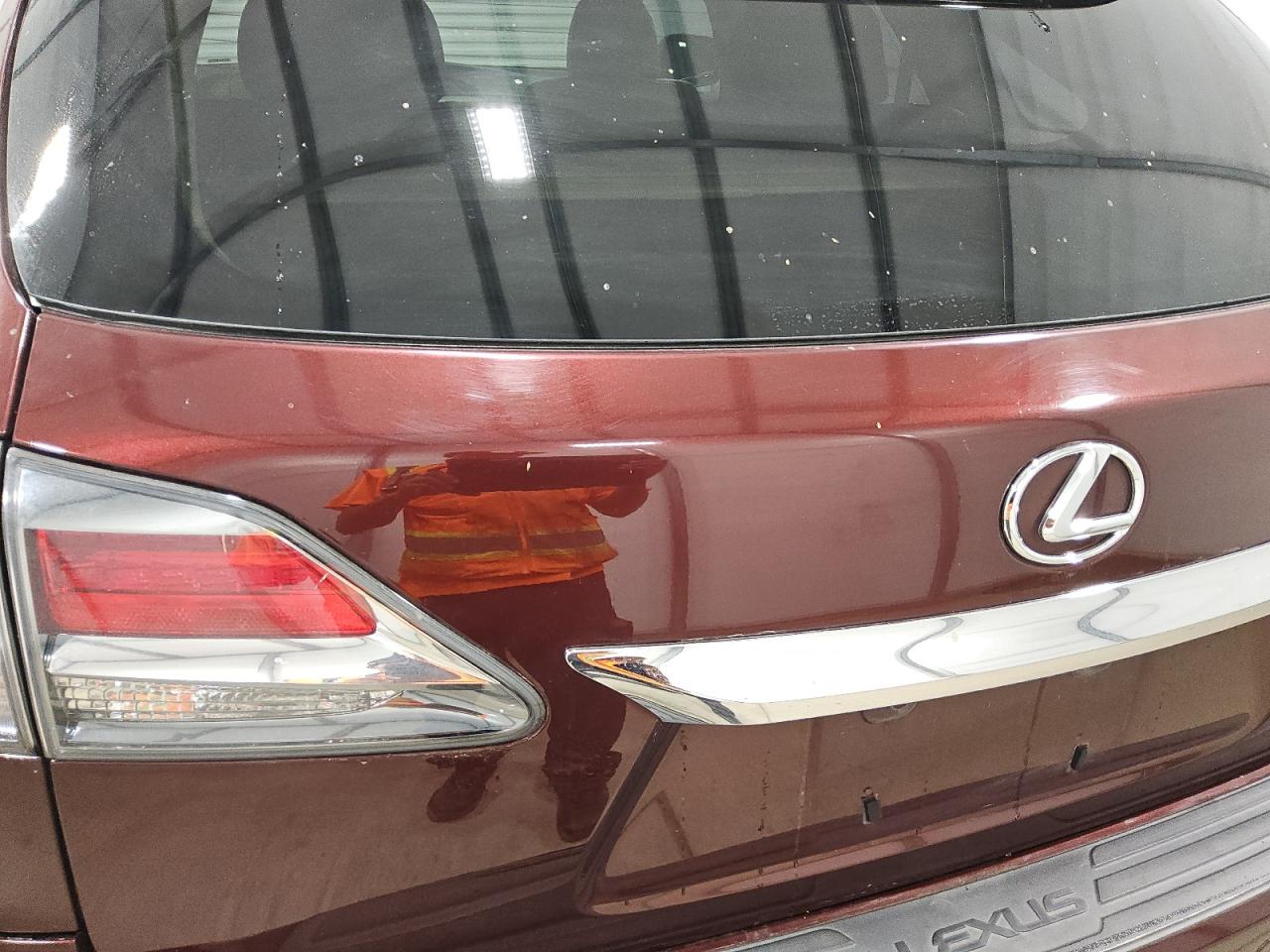 2014 Lexus Rx 350 Burgundy vin: 2T2ZK1BA6EC139376 Damage: Lift Gate, Heavy Scratch, 1/8 To 1/2 Inch