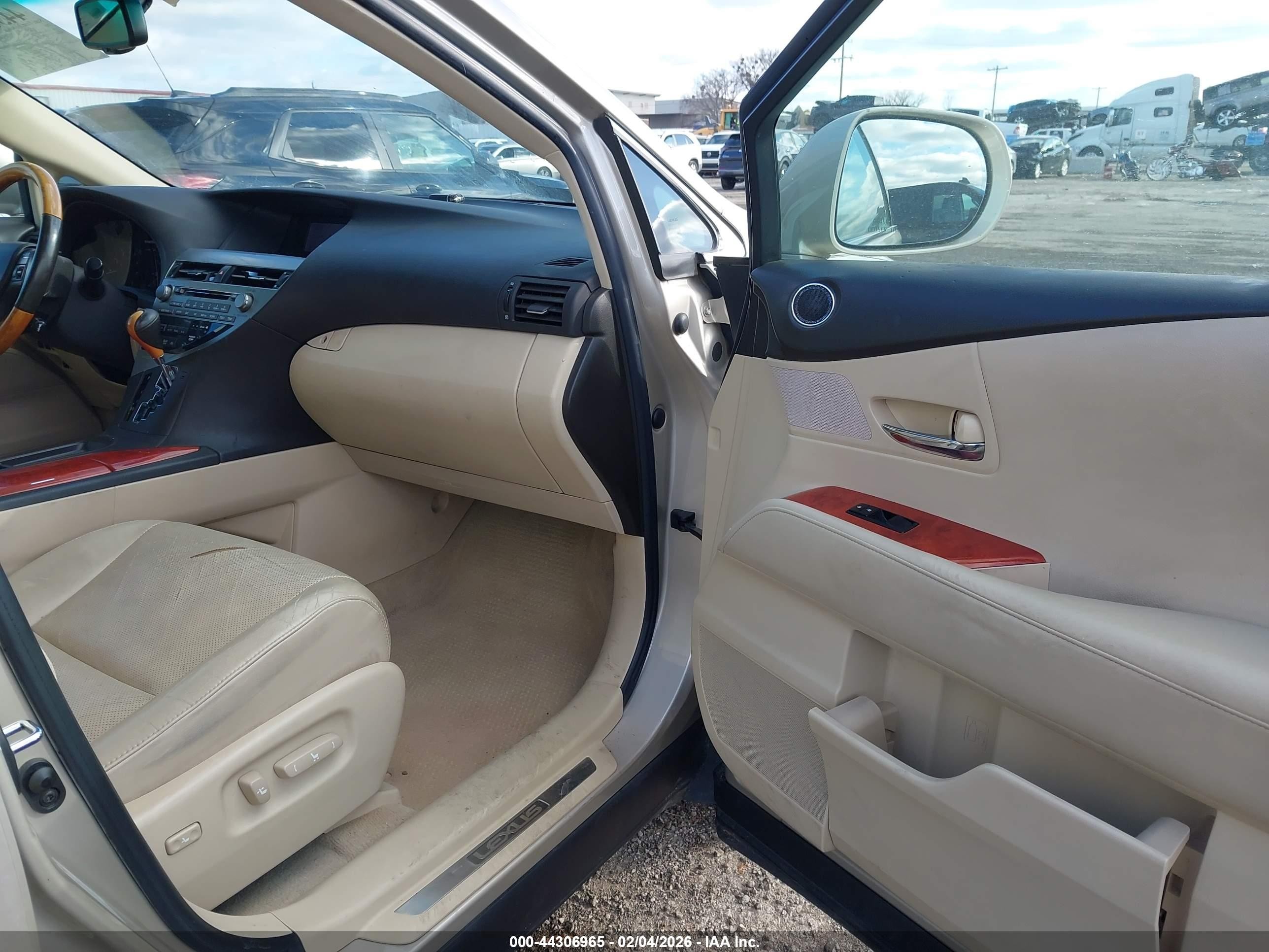 2011 Lexus Rx 350   Gold vin: 2T2ZK1BA8BC042708