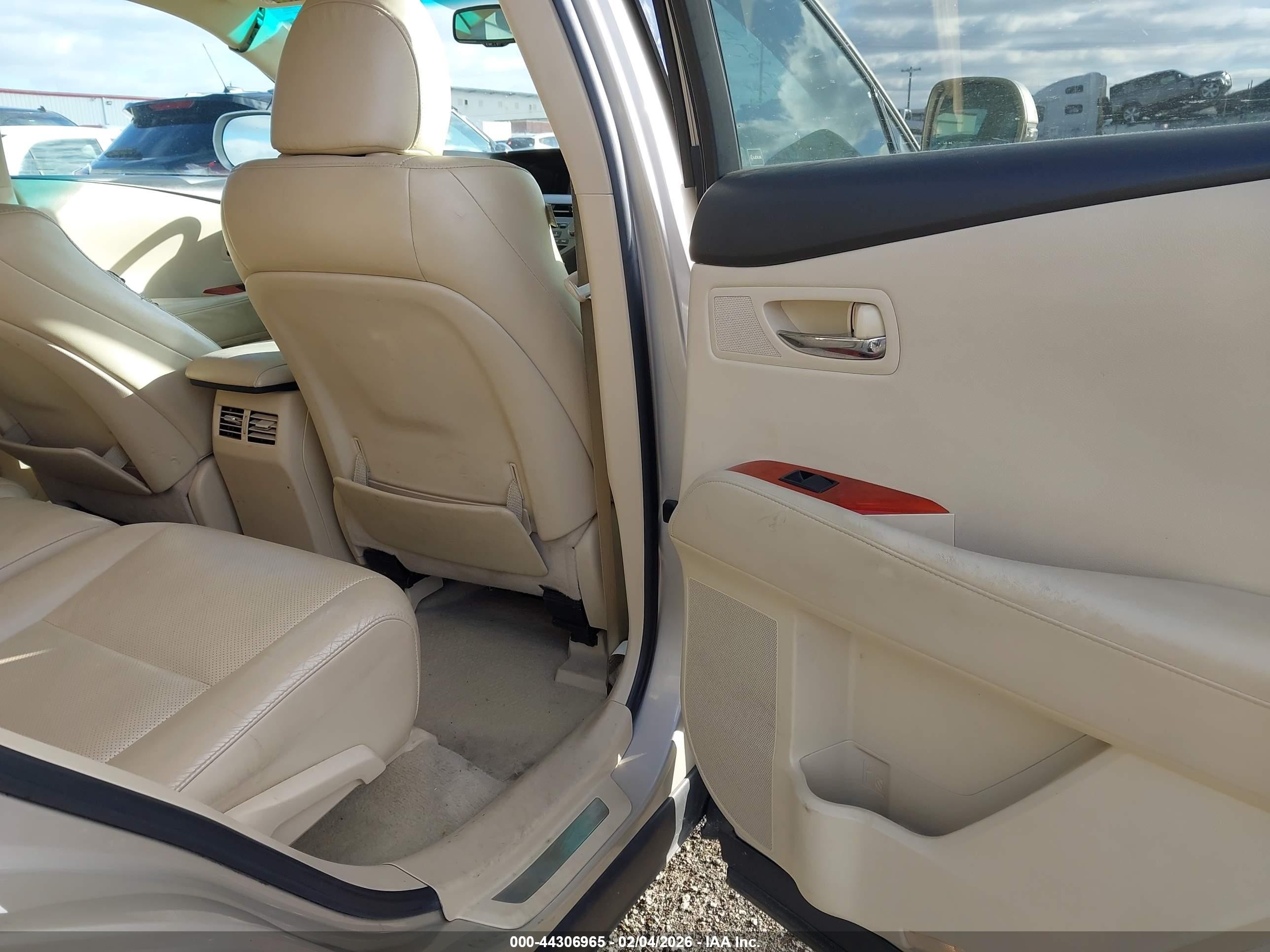 2011 Lexus Rx 350   Gold vin: 2T2ZK1BA8BC042708