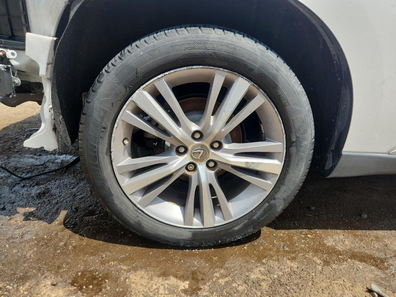 2015 Lexus Rx 350 Base White vin: 2T2ZK1BAXFC167506 Damage: Right Rear Wheel, Curb Rash, > 12 Inches