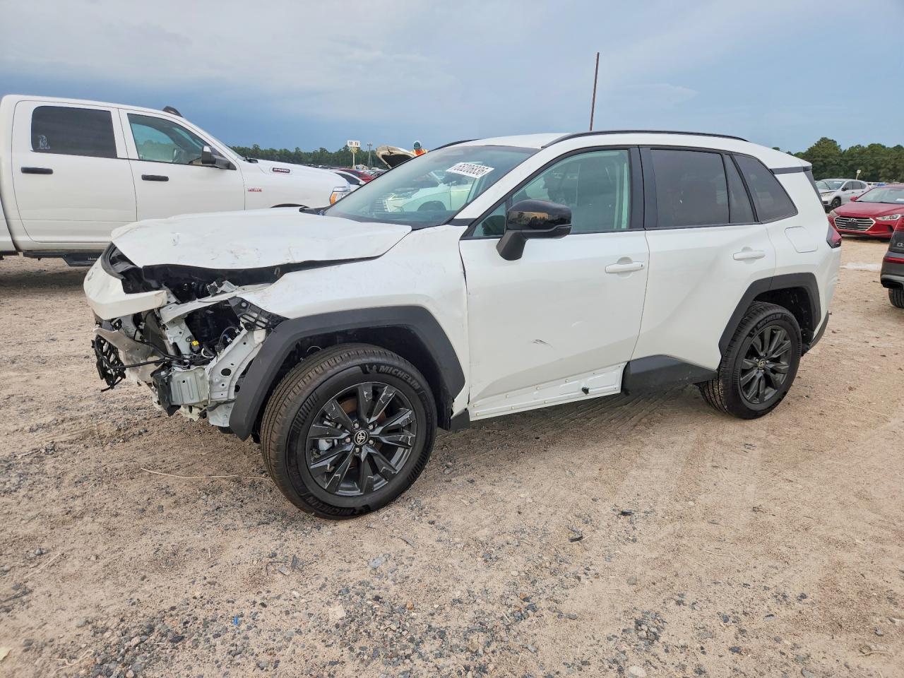 2026 Toyota Rav4 Xle Premium White vin: 2T36CRAV1TW038174