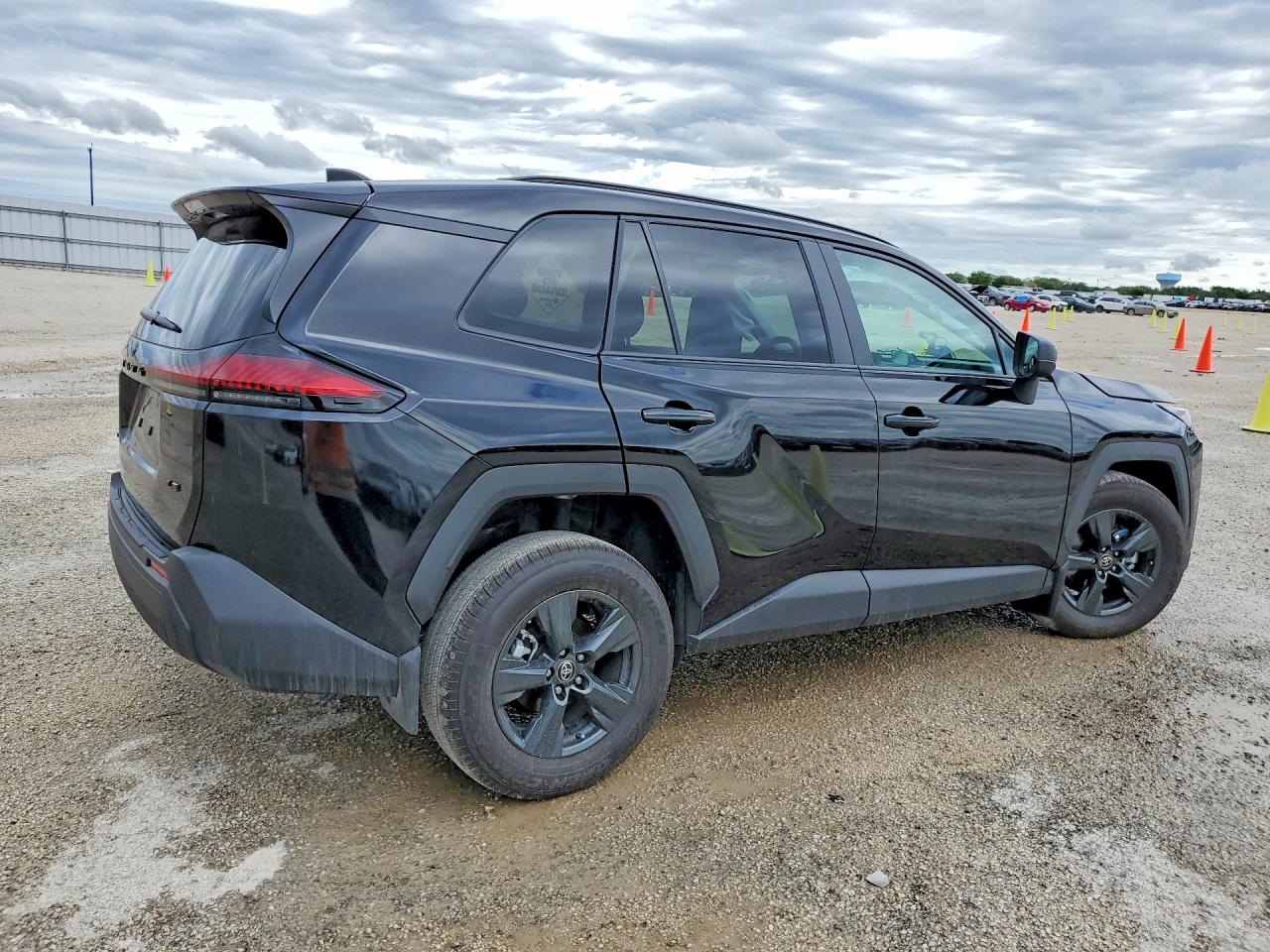 2026 Toyota Rav4 Le Черный vin: 2T36DRBV4TC000595