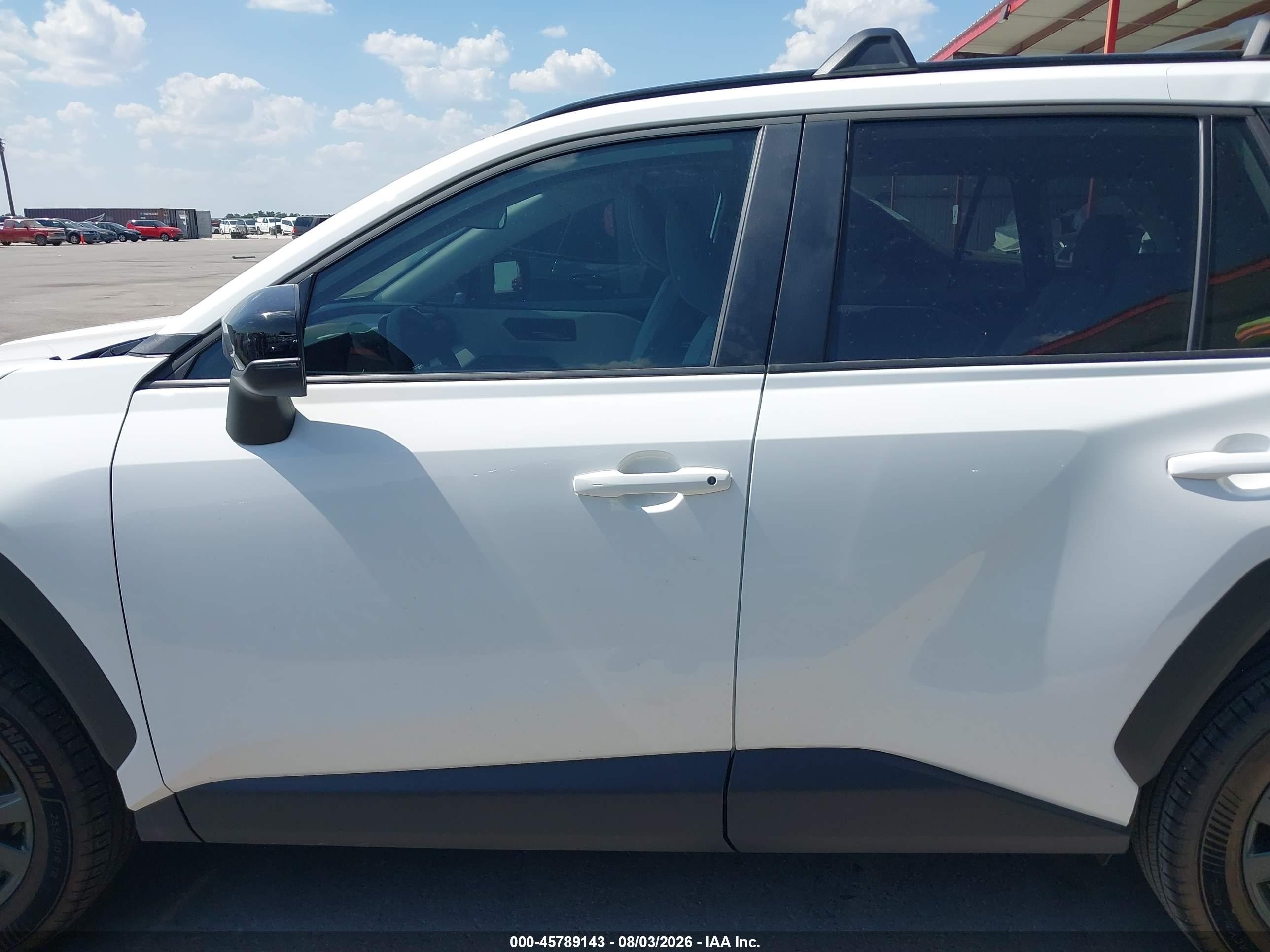 2026 Toyota Rav4 Xle Premium White vin: 2T36DRBV6TC008911