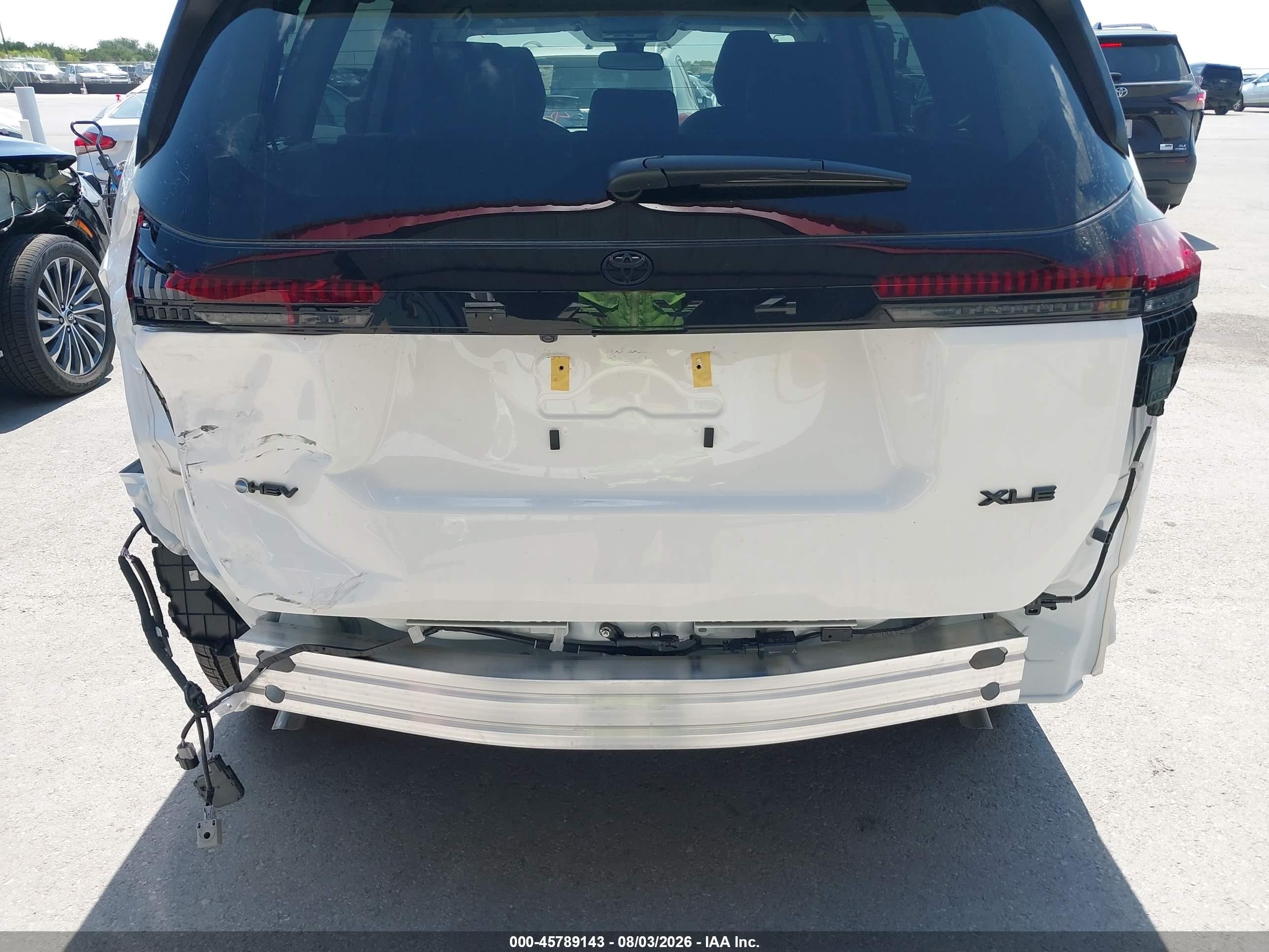 2026 Toyota Rav4 Xle Premium White vin: 2T36DRBV6TC008911