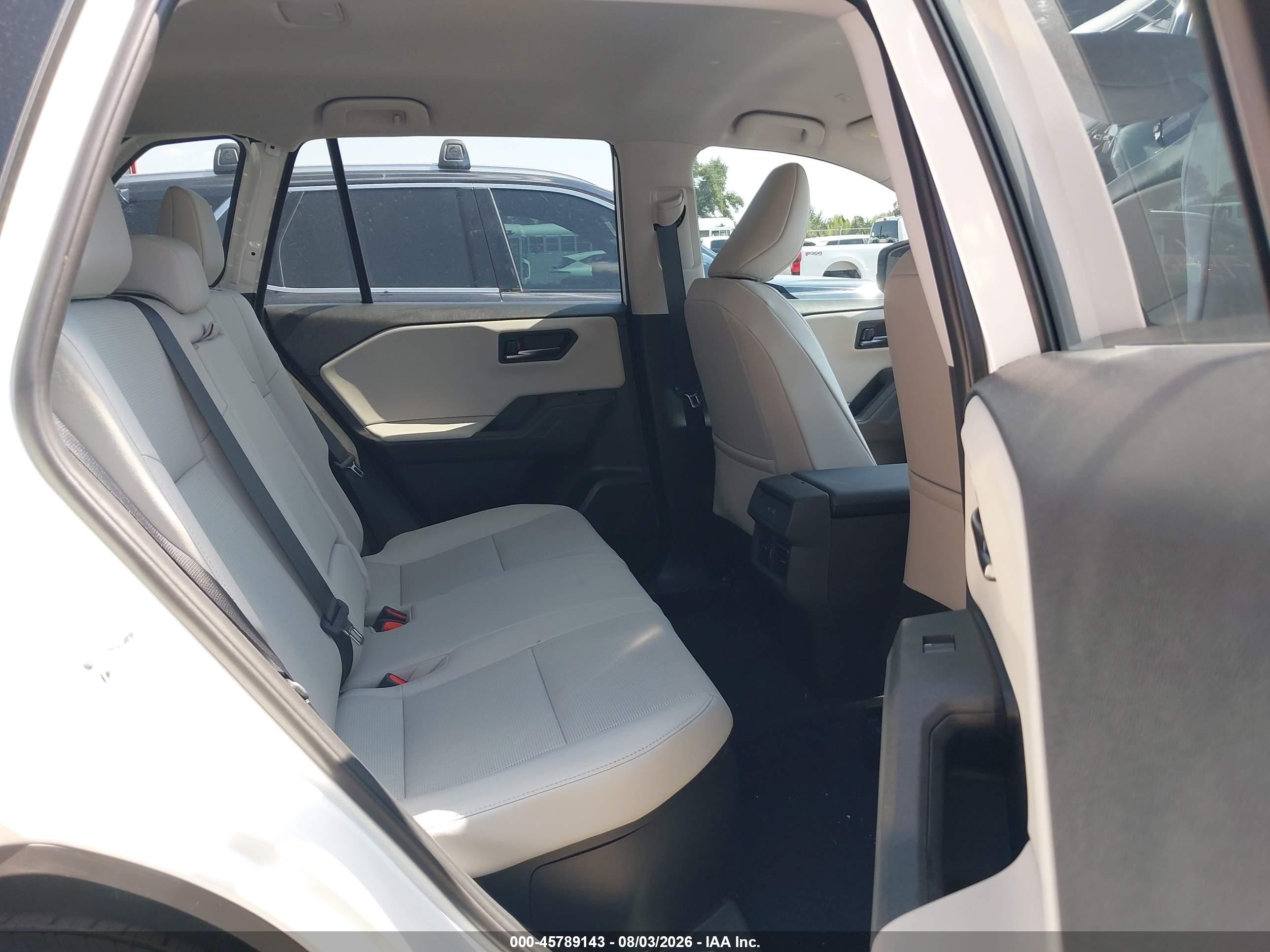 2026 Toyota Rav4 Xle Premium White vin: 2T36DRBV6TC008911