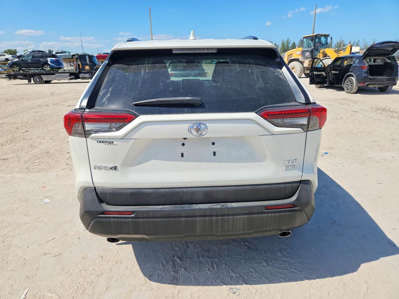 2022 Toyota Rav4 Xle Premium White vin: 2T3A1RFV0NW303498