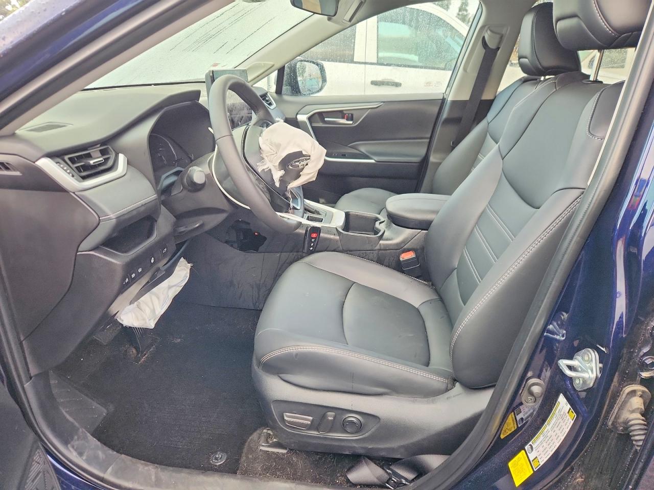 2025 Toyota Rav4 Xle Premium Blue vin: 2T3A1RFV0SW573407
