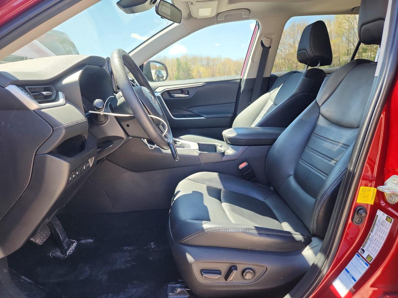 2022 Toyota Rav4 Xle Premium Коричневый vin: 2T3A1RFV1NW322268