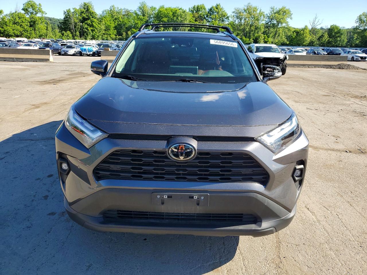 2024 Toyota Rav4 Xle Premium Gray vin: 2T3A1RFV1RC452493