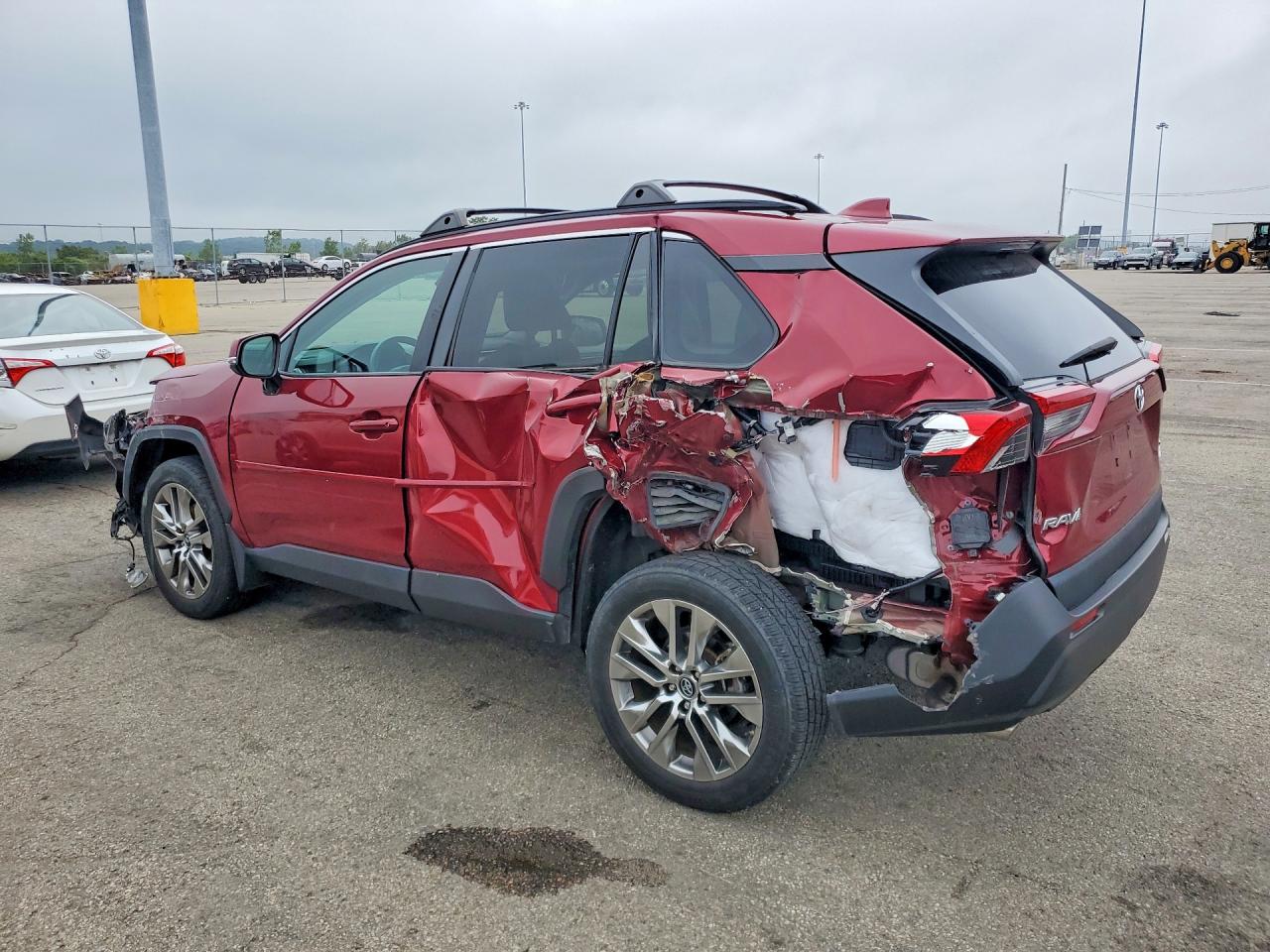 2019 Toyota Rav4 Xle Premium Темно-бордовый vin: 2T3A1RFV2KW064600
