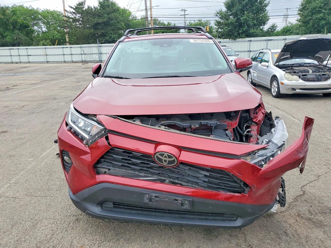 2019 Toyota Rav4 Xle Premium Темно-бордовый vin: 2T3A1RFV2KW064600