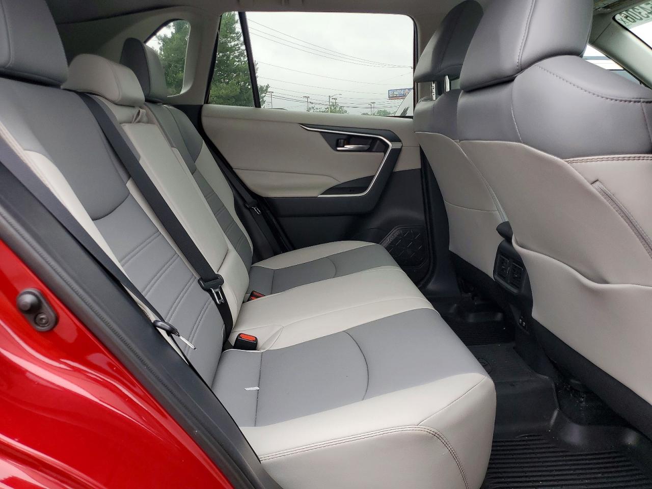 2019 Toyota Rav4 Xle Premium Темно-бордовый vin: 2T3A1RFV2KW064600