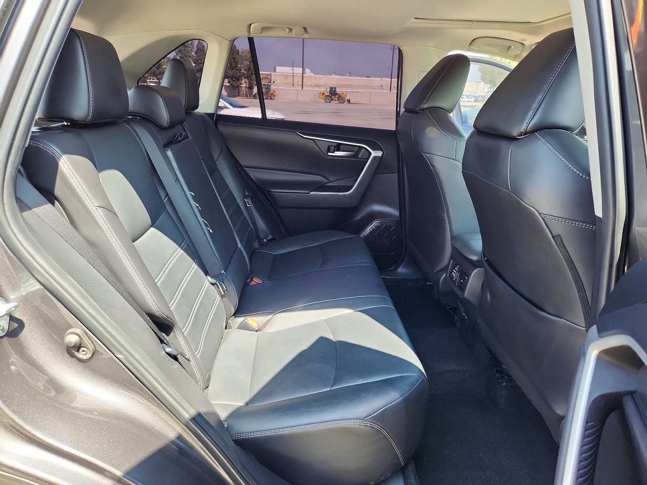 2023 Toyota Rav4 Xle Premium Серый vin: 2T3A1RFV3PW345246