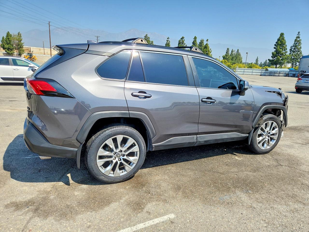 2023 Toyota Rav4 Xle Premium Серый vin: 2T3A1RFV3PW345246