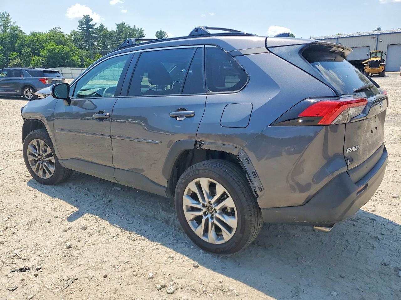 2024 Toyota Rav4 Xle Premium Gray vin: 2T3A1RFV6RC401054