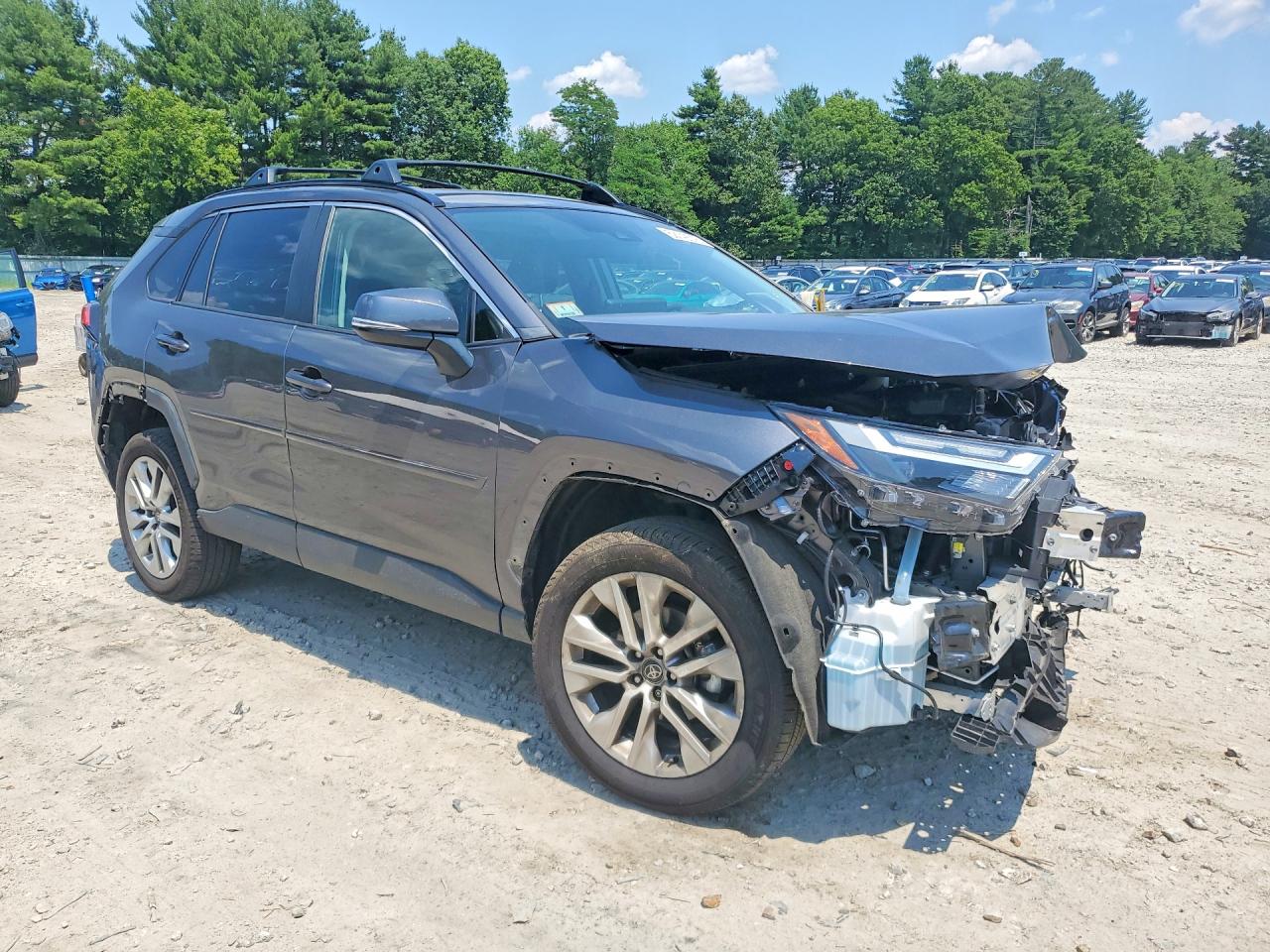 2024 Toyota Rav4 Xle Premium Gray vin: 2T3A1RFV6RC401054