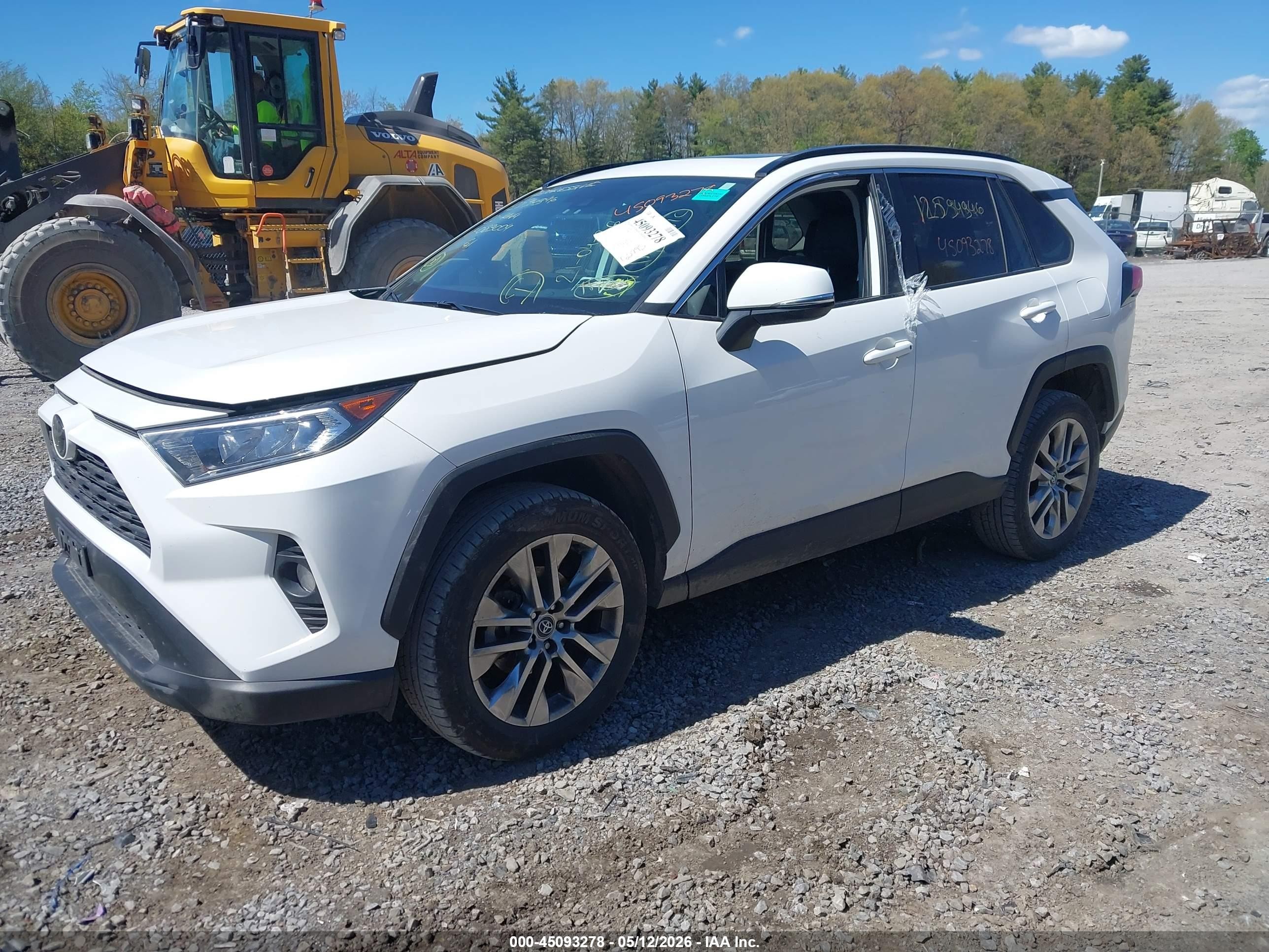 2020 Toyota Rav4 Xle Premium Белый vin: 2T3A1RFVXLW089004
