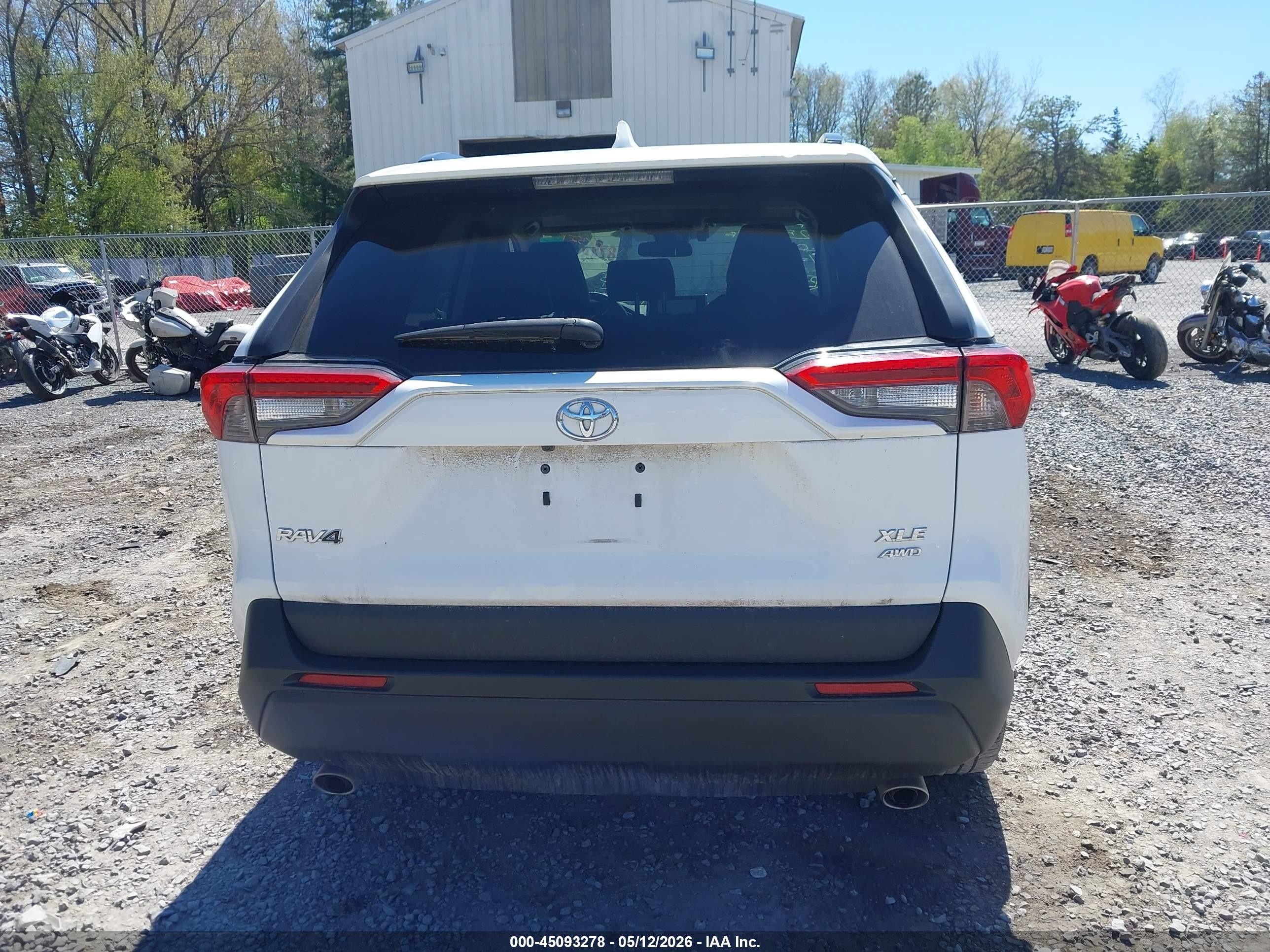 2020 Toyota Rav4 Xle Premium Белый vin: 2T3A1RFVXLW089004
