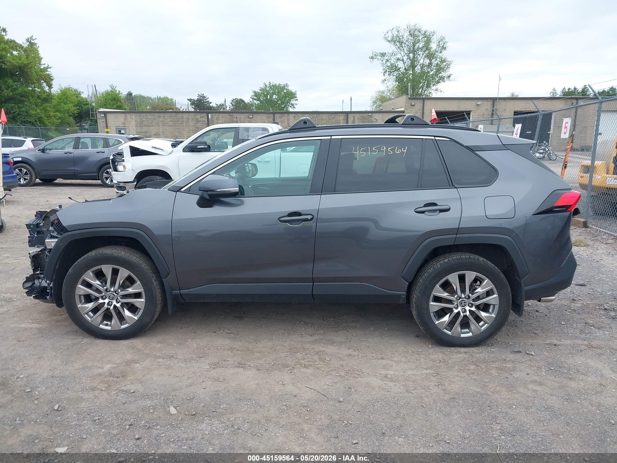 2021 Toyota Rav4 Xle Premium Gray vin: 2T3A1RFVXMC194712