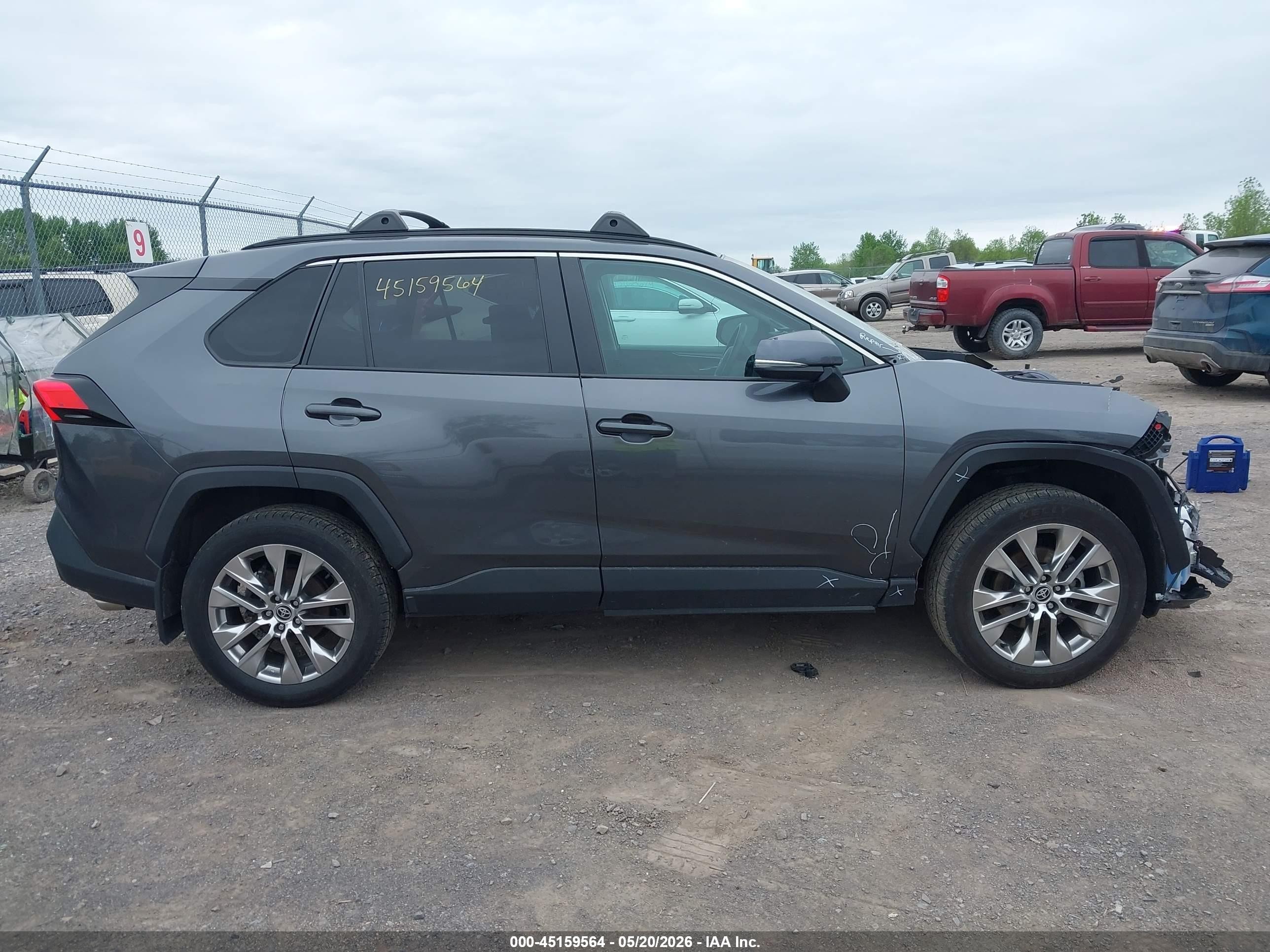 2021 Toyota Rav4 Xle Premium Gray vin: 2T3A1RFVXMC194712