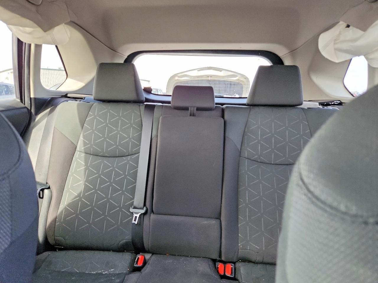 2024 Toyota Rav4 Le Gray vin: 2T3B1RFV1RC399279