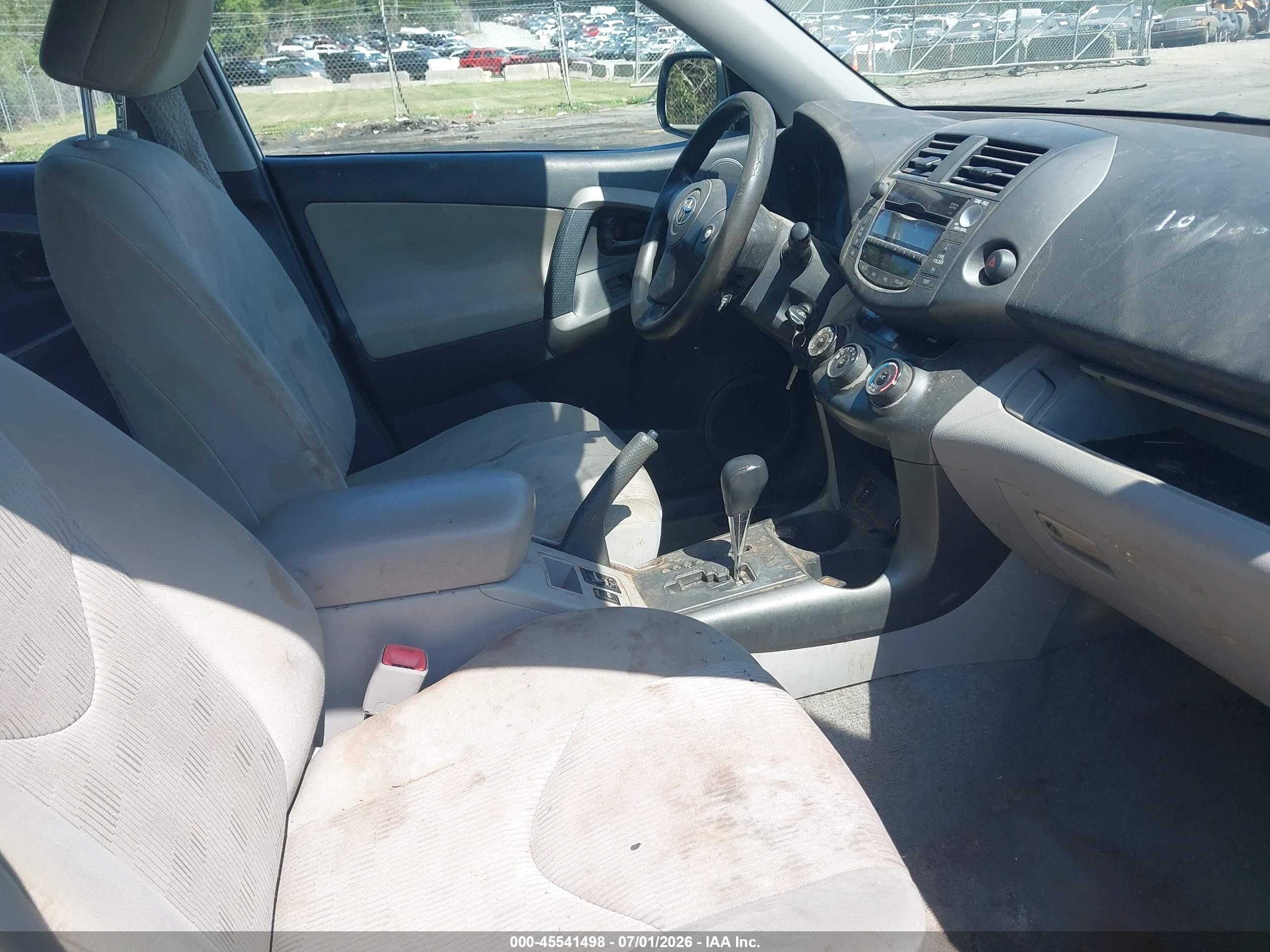 2009 Toyota Rav4   White vin: 2T3BF33V09W016188