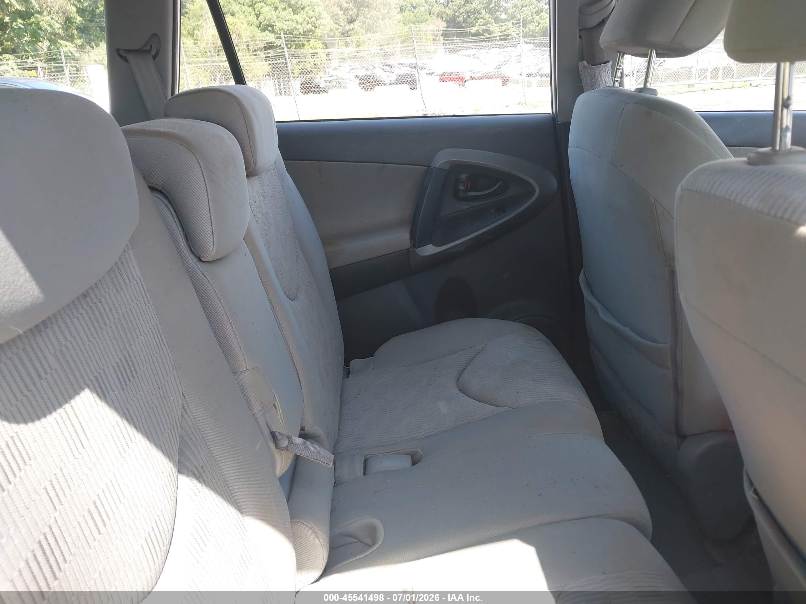 2009 Toyota Rav4   White vin: 2T3BF33V09W016188